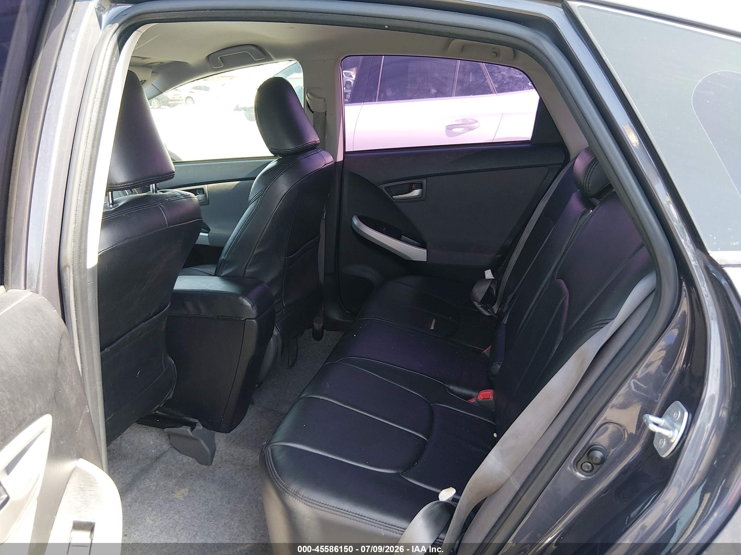 2015 Toyota Prius Two Gray vin: JTDKN3DU9F1987323