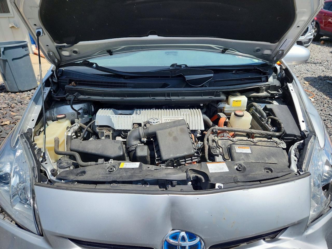 2015 Toyota Prius Two Silver vin: JTDKN3DU9F1992750