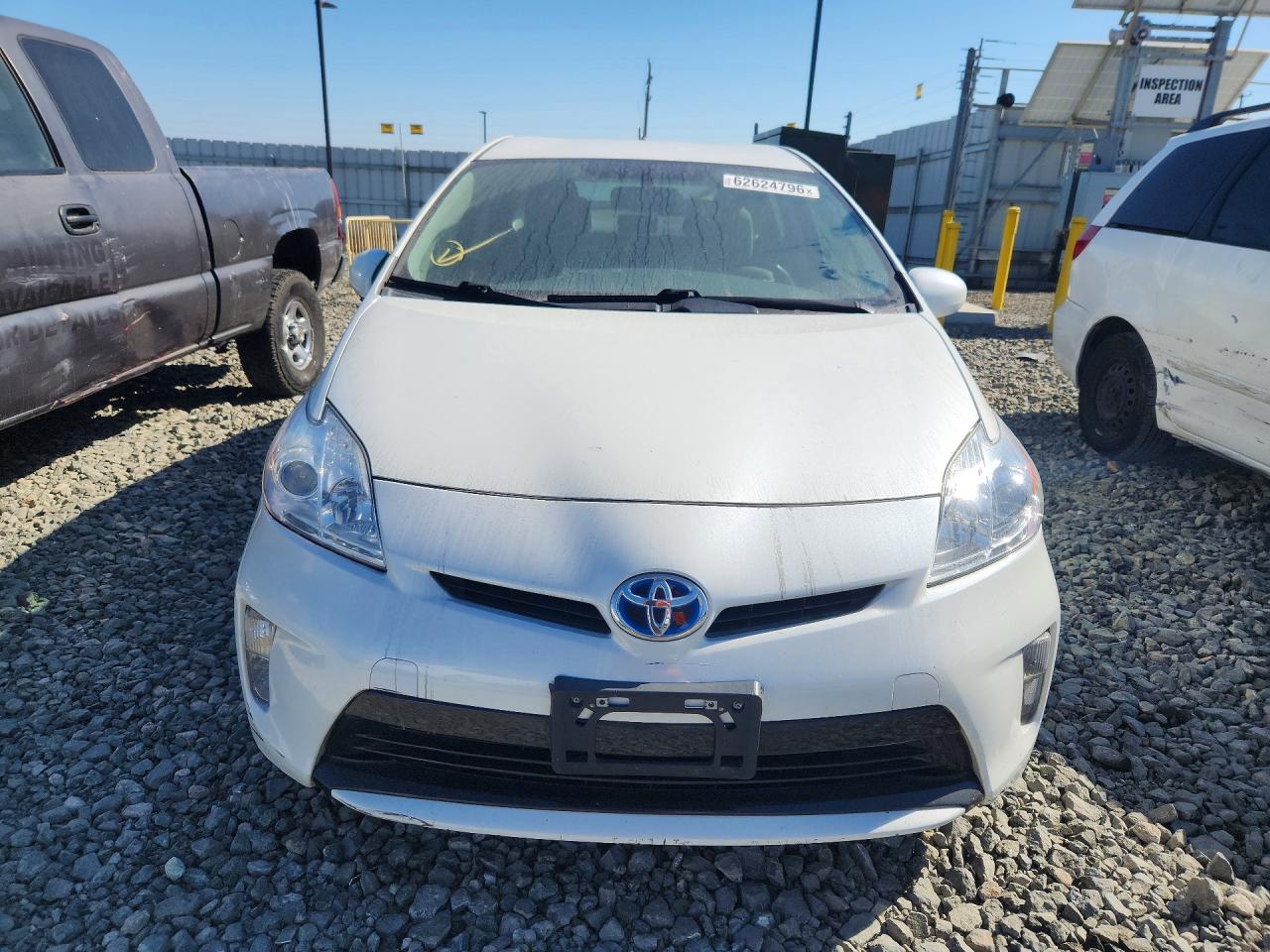 2015 Toyota Prius Two White vin: JTDKN3DU9F1995230