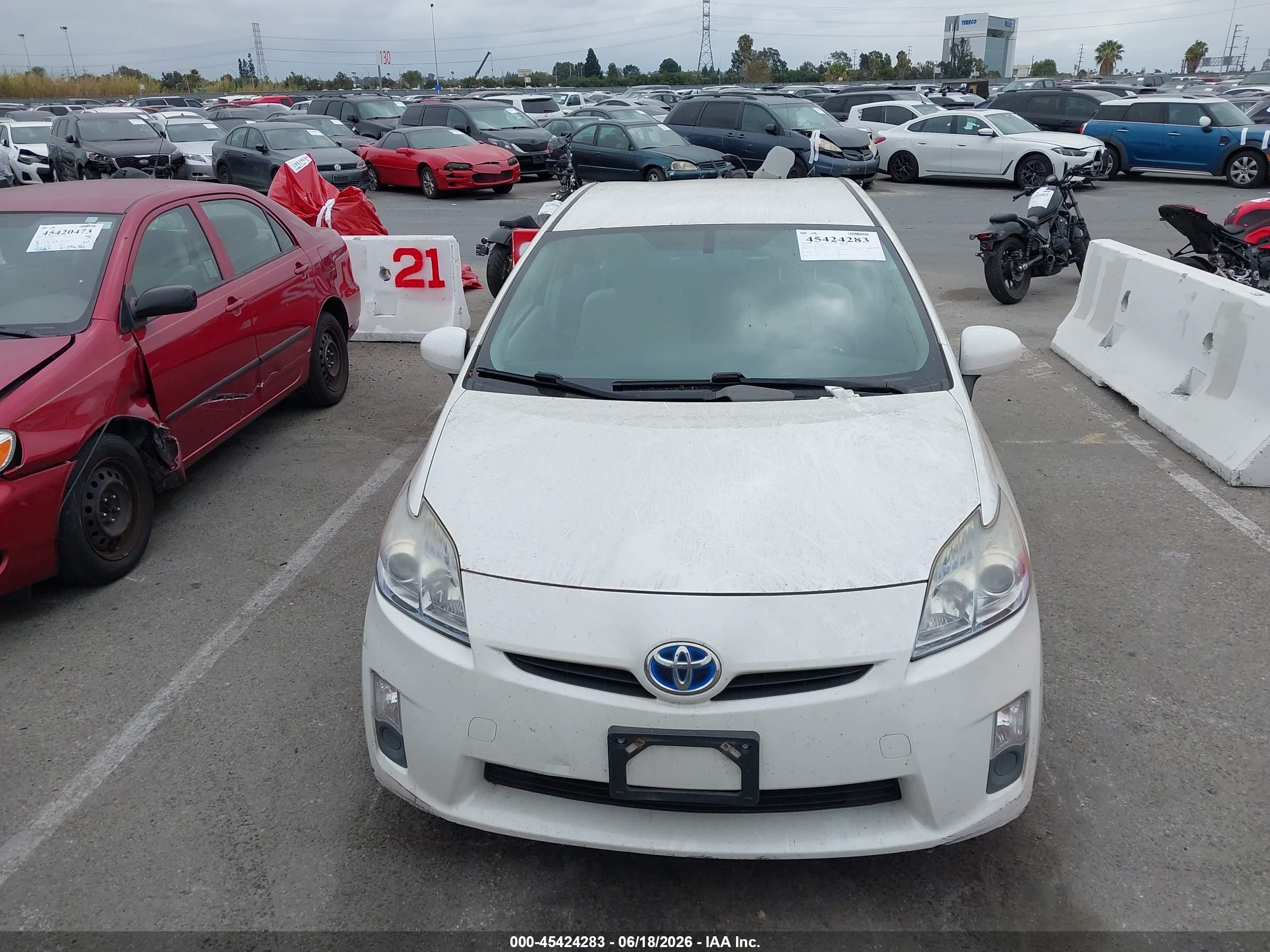 2010 Toyota Prius Iii Белый vin: JTDKN3DUXA0028530