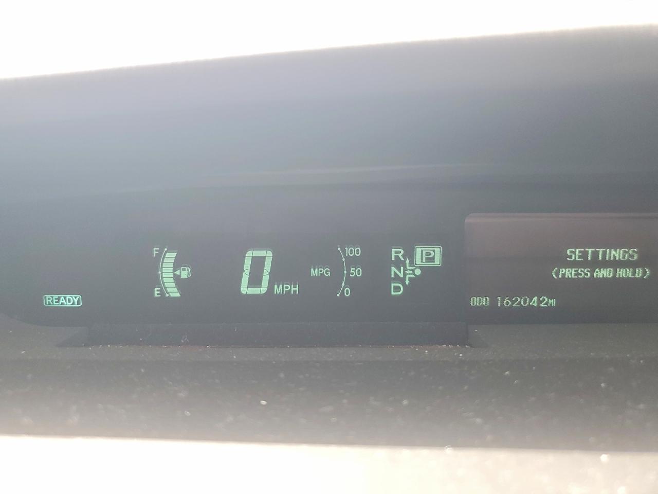 2010 Toyota Prius Iv White vin: JTDKN3DUXA0052360