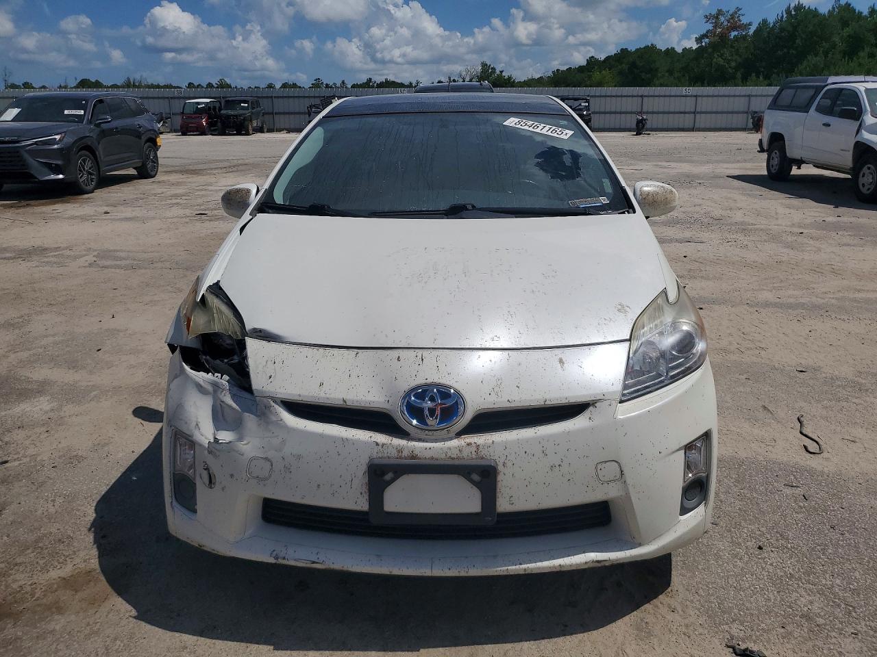 2010 Toyota Prius Iv White vin: JTDKN3DUXA0052360