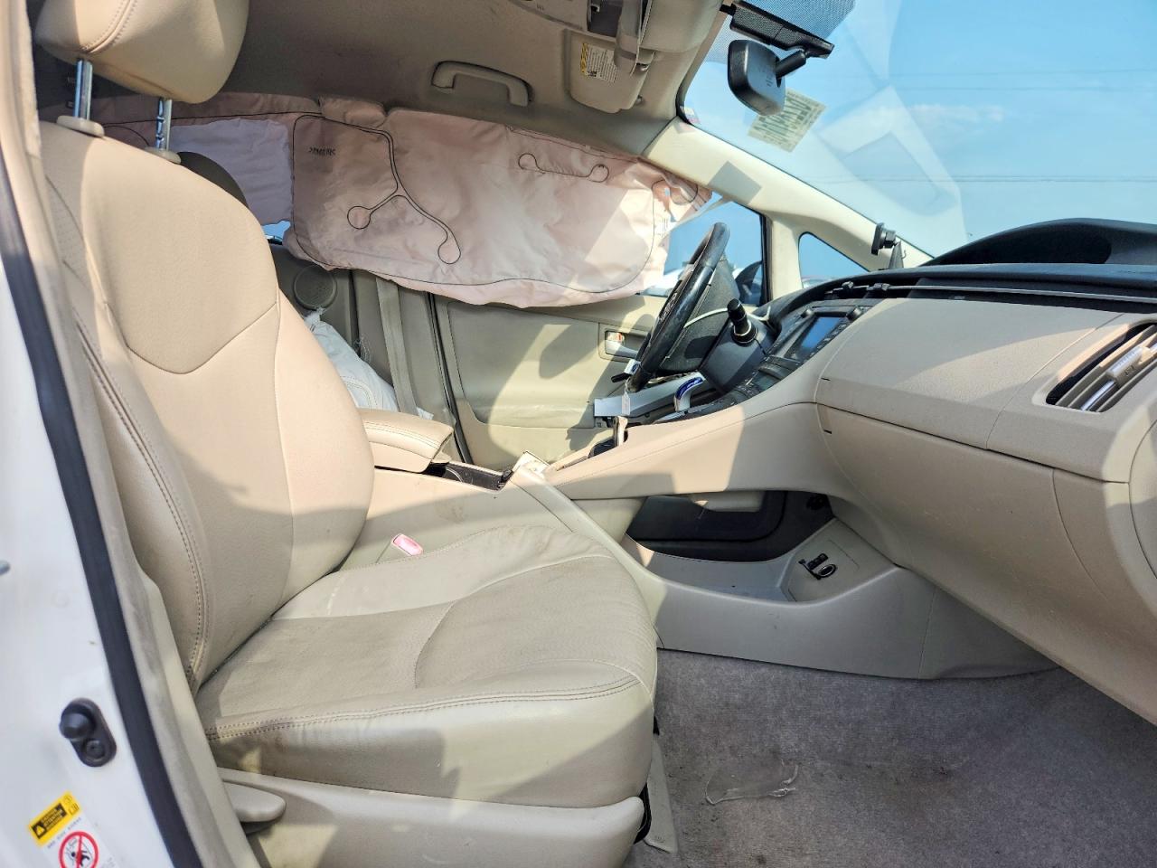 2010 Toyota Prius V White vin: JTDKN3DUXA0055159