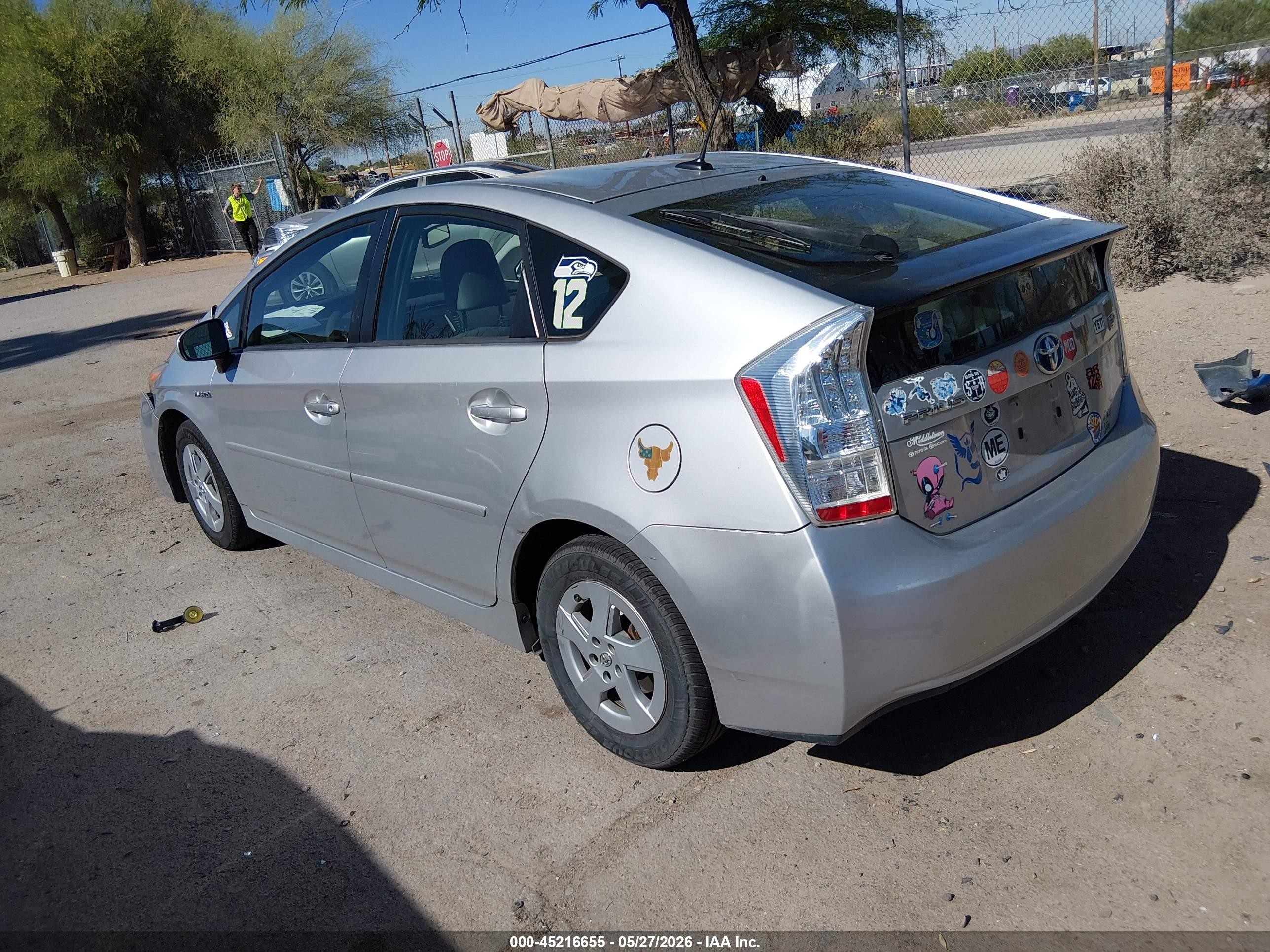 2010 Toyota Prius Iv Silver vin: JTDKN3DUXA0062581