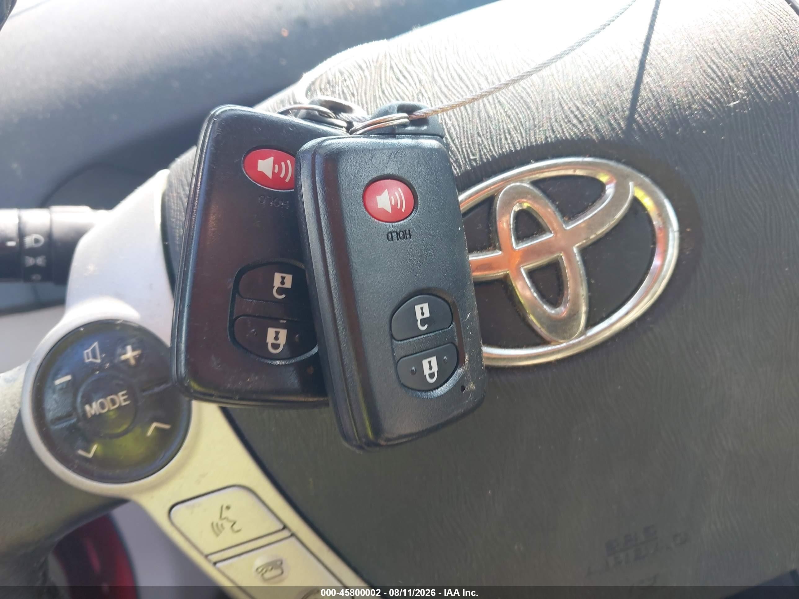 2010 Toyota Prius V Red vin: JTDKN3DUXA0063553