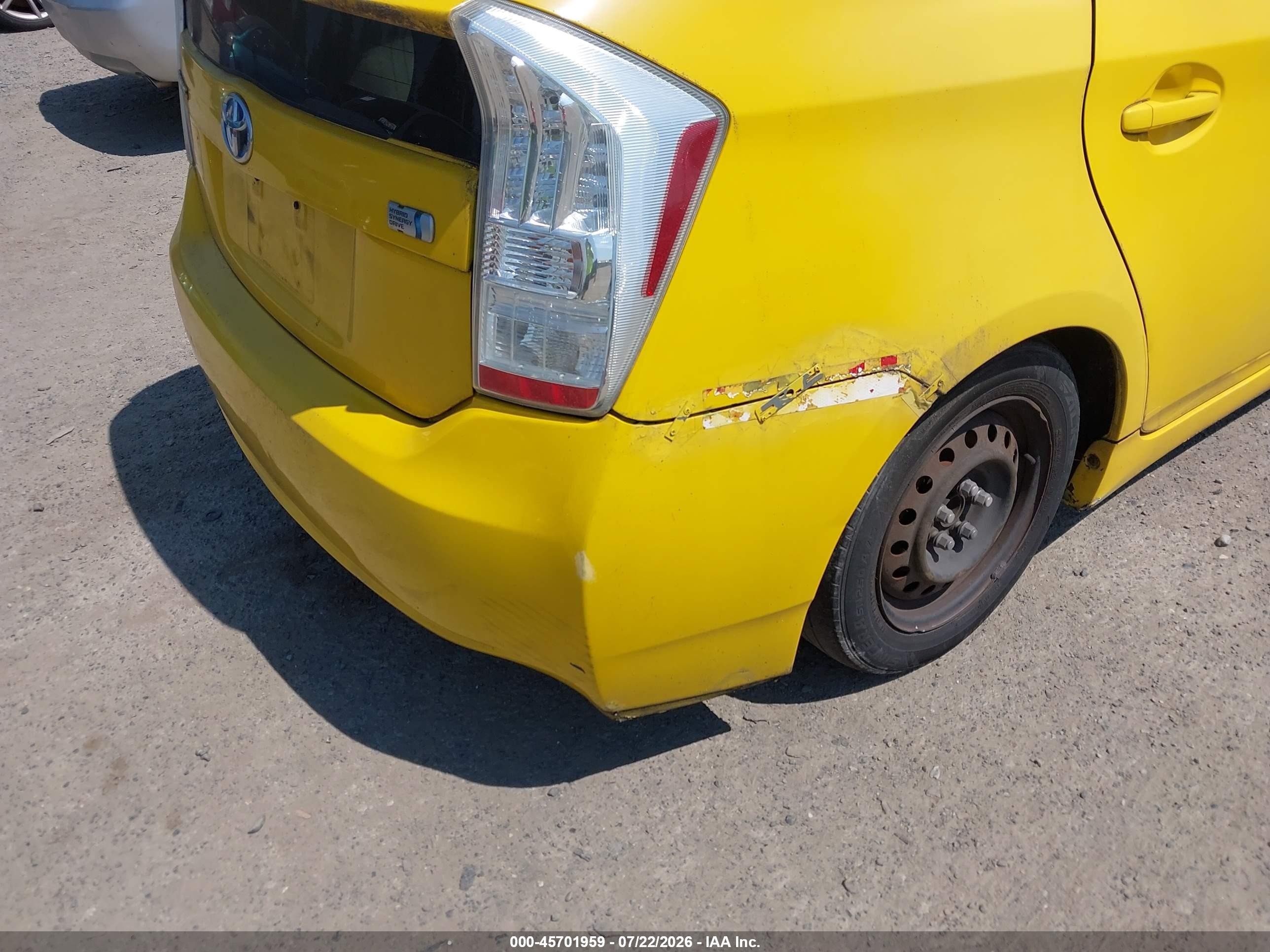 2010 Toyota Prius Iii Yellow vin: JTDKN3DUXA0088694