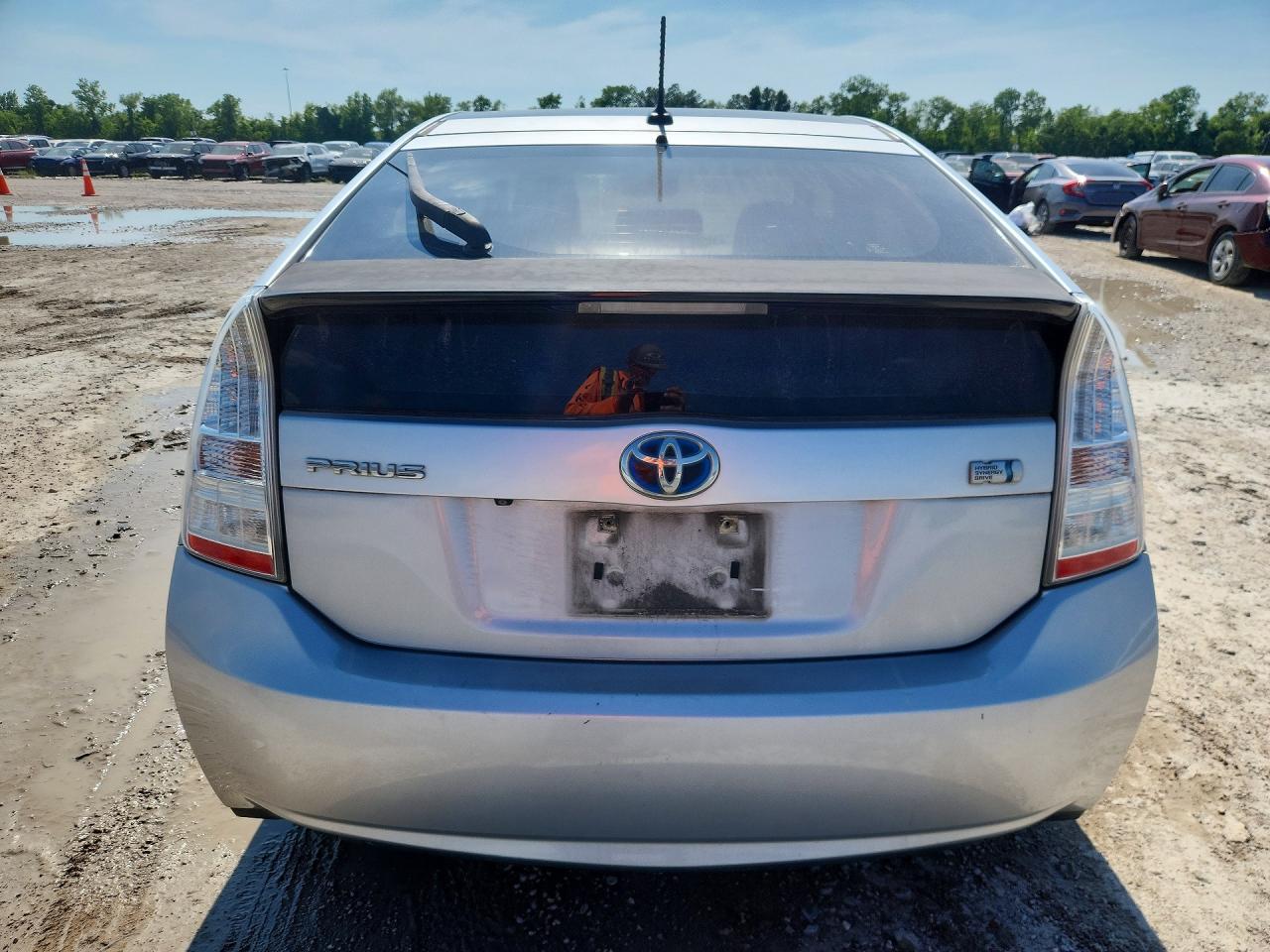 2010 Toyota Prius Iv Silver vin: JTDKN3DUXA0114632