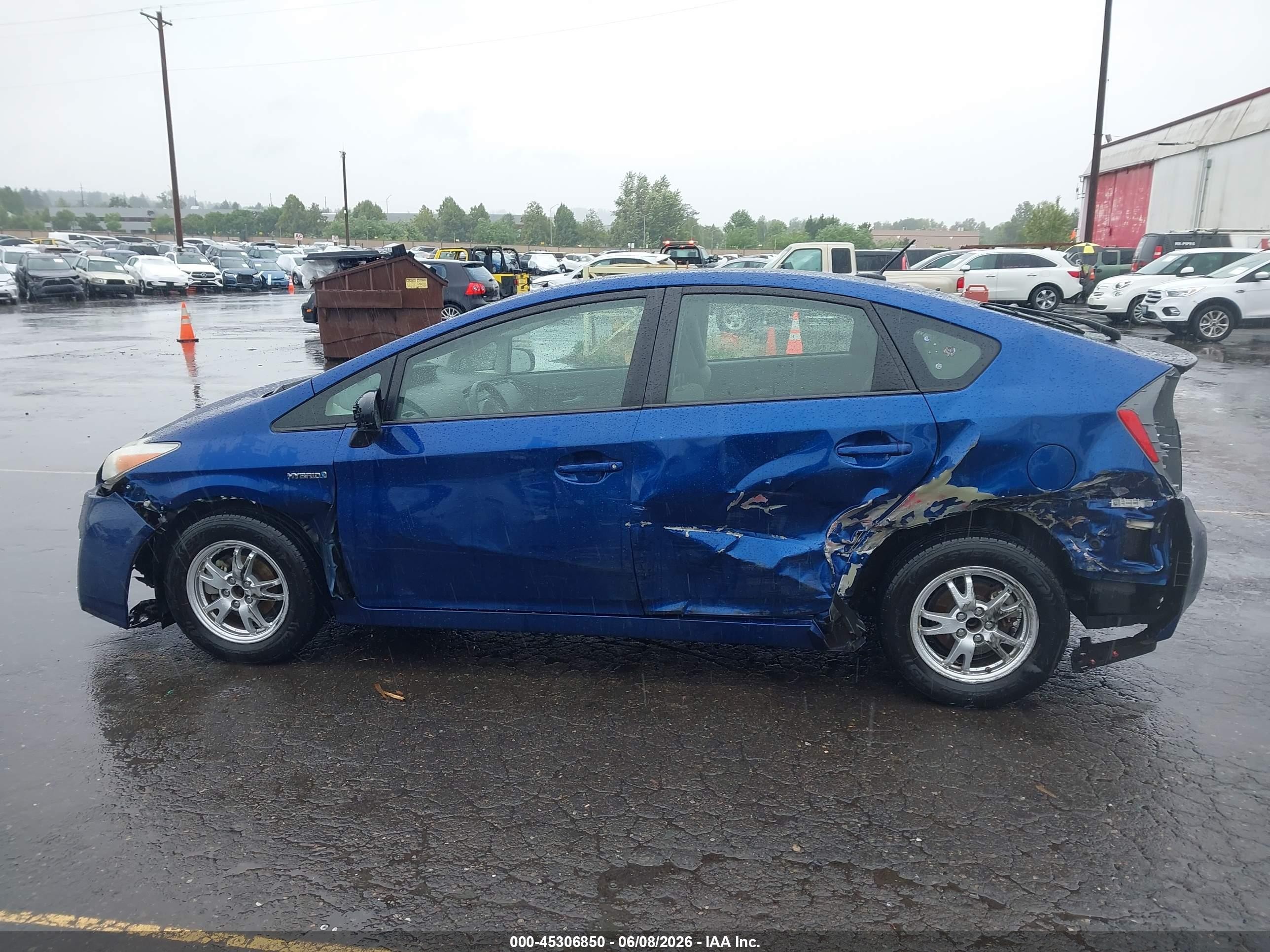 2010 Toyota Prius Ii Blue vin: JTDKN3DUXA0130765