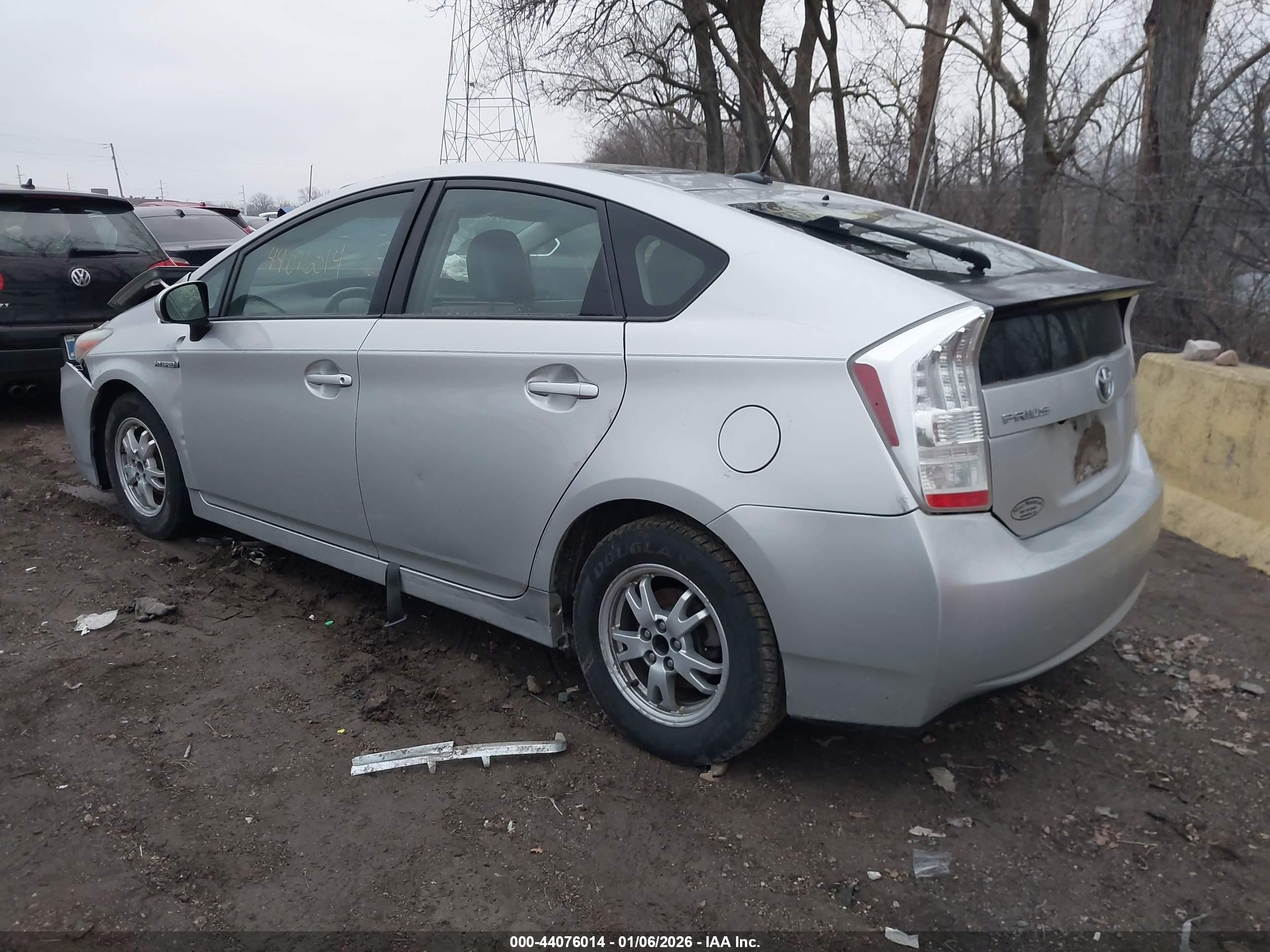 2010 Toyota Prius Iv Silver vin: JTDKN3DUXA0147002