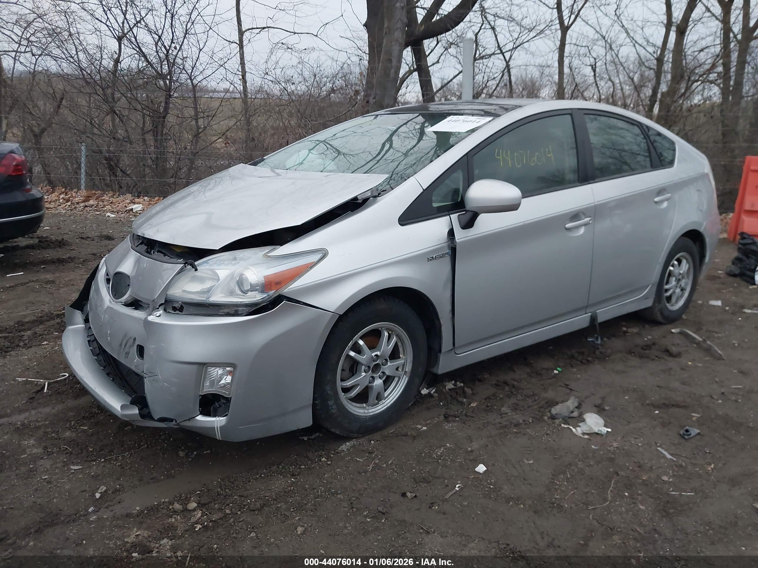 2010 Toyota Prius Iv Silver vin: JTDKN3DUXA0147002