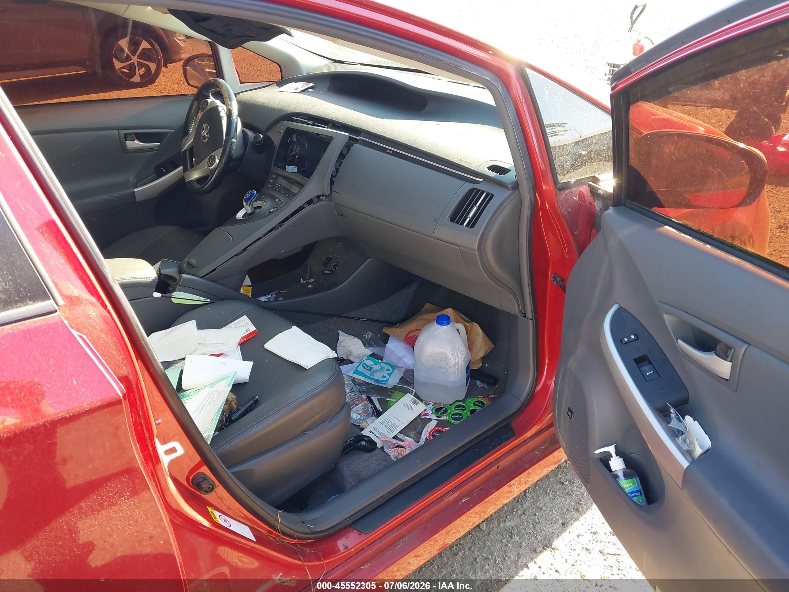2010 Toyota Prius Iv Red vin: JTDKN3DUXA0181019