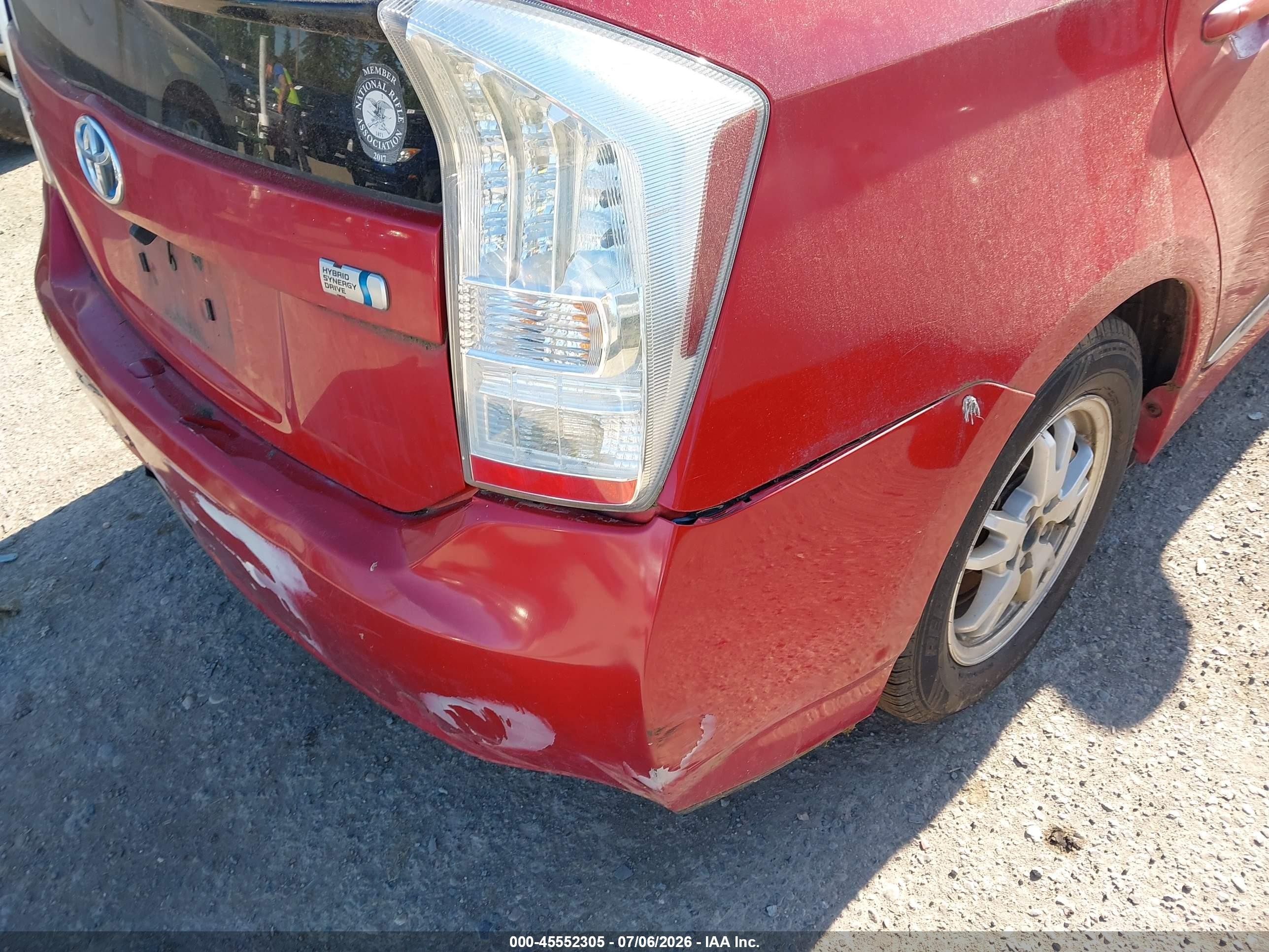 2010 Toyota Prius Iv Red vin: JTDKN3DUXA0181019