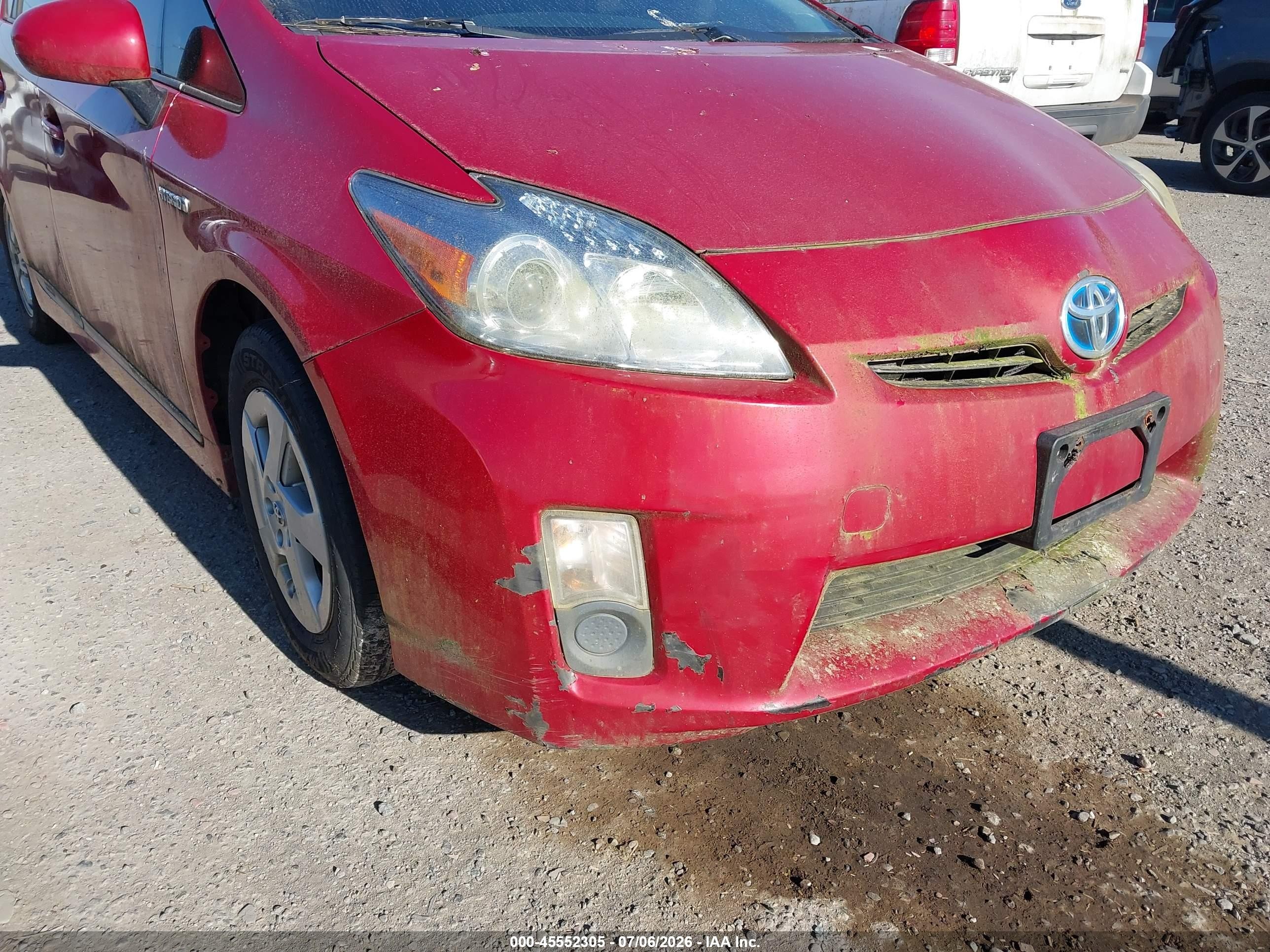 2010 Toyota Prius Iv Red vin: JTDKN3DUXA0181019