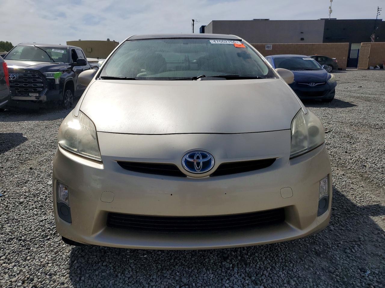 2010 Toyota Prius Iii Gold vin: JTDKN3DUXA0225293