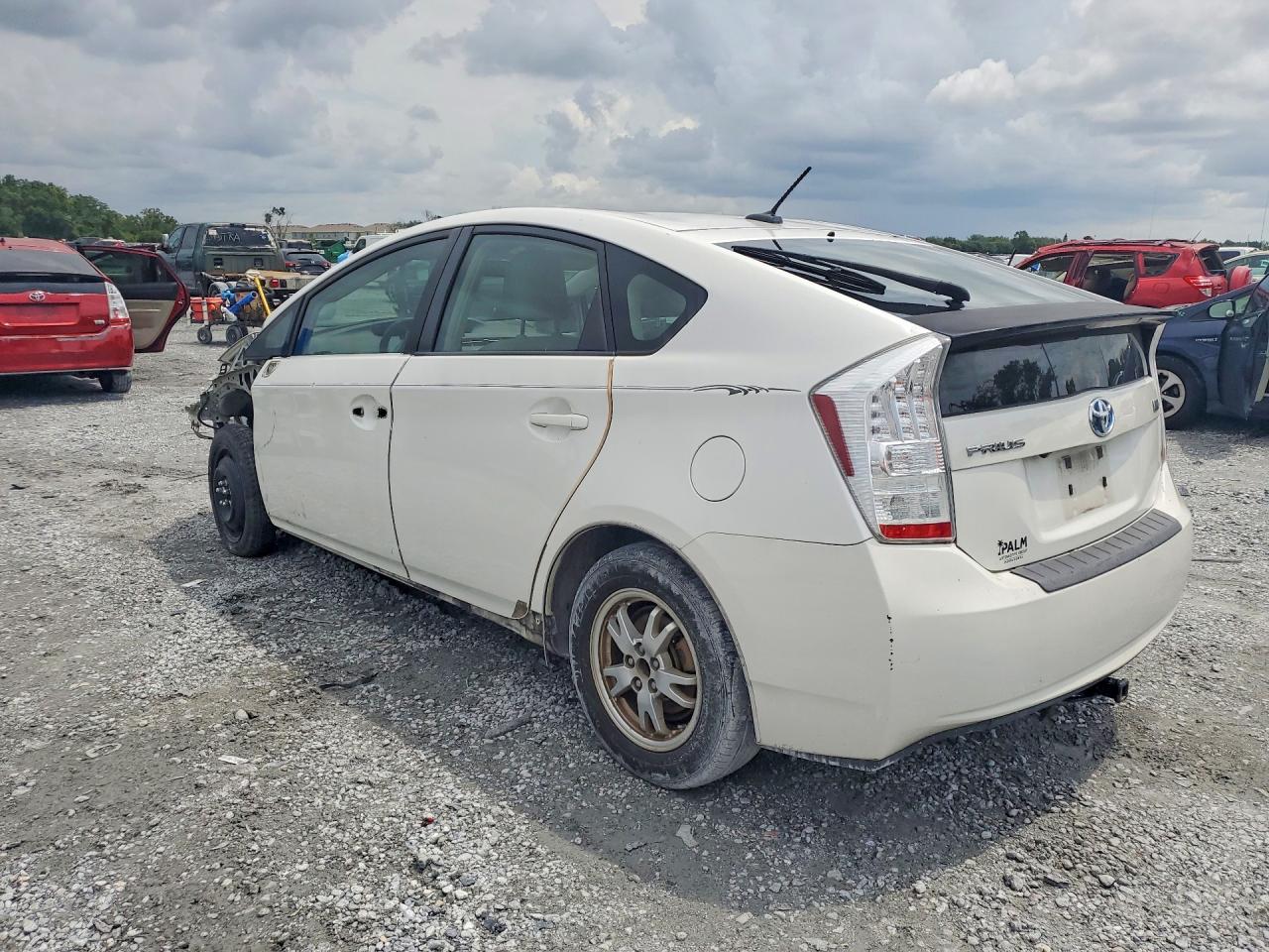 2011 Toyota Prius Three Белый vin: JTDKN3DUXB0253452