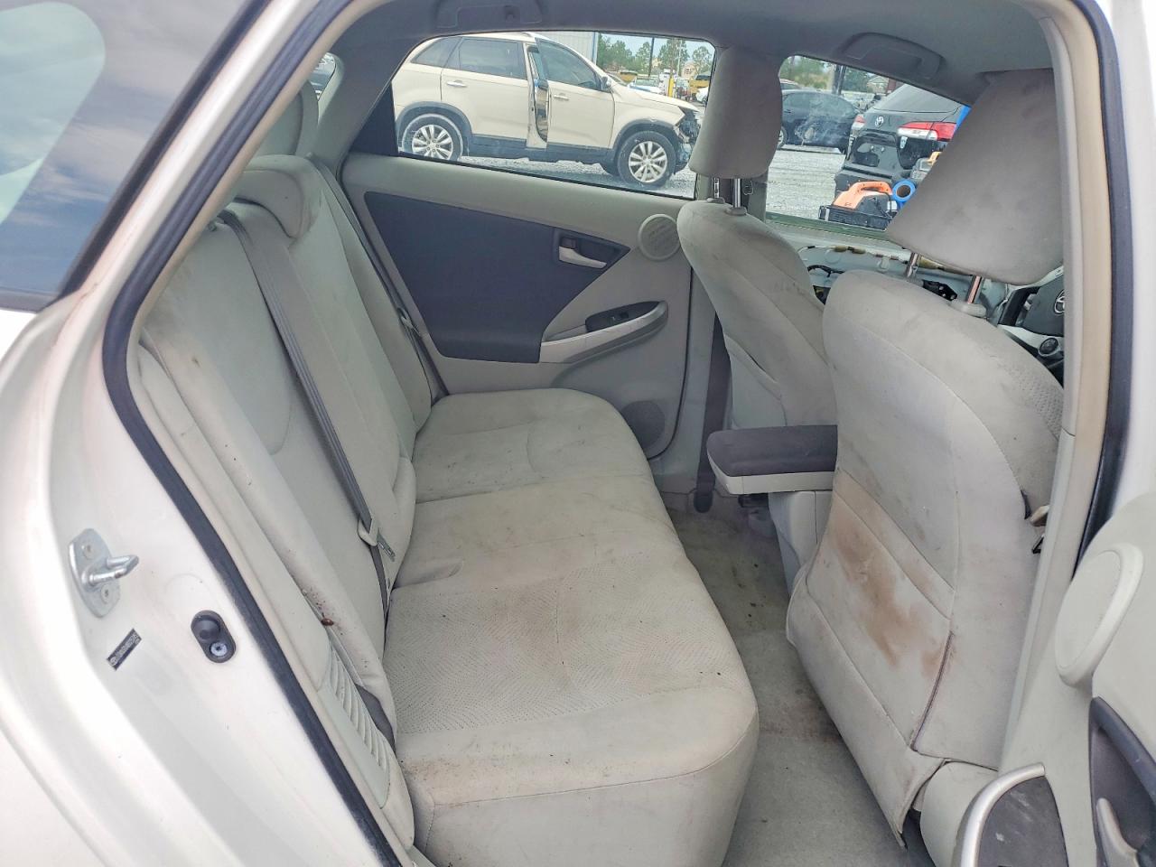 2011 Toyota Prius Three Белый vin: JTDKN3DUXB0253452