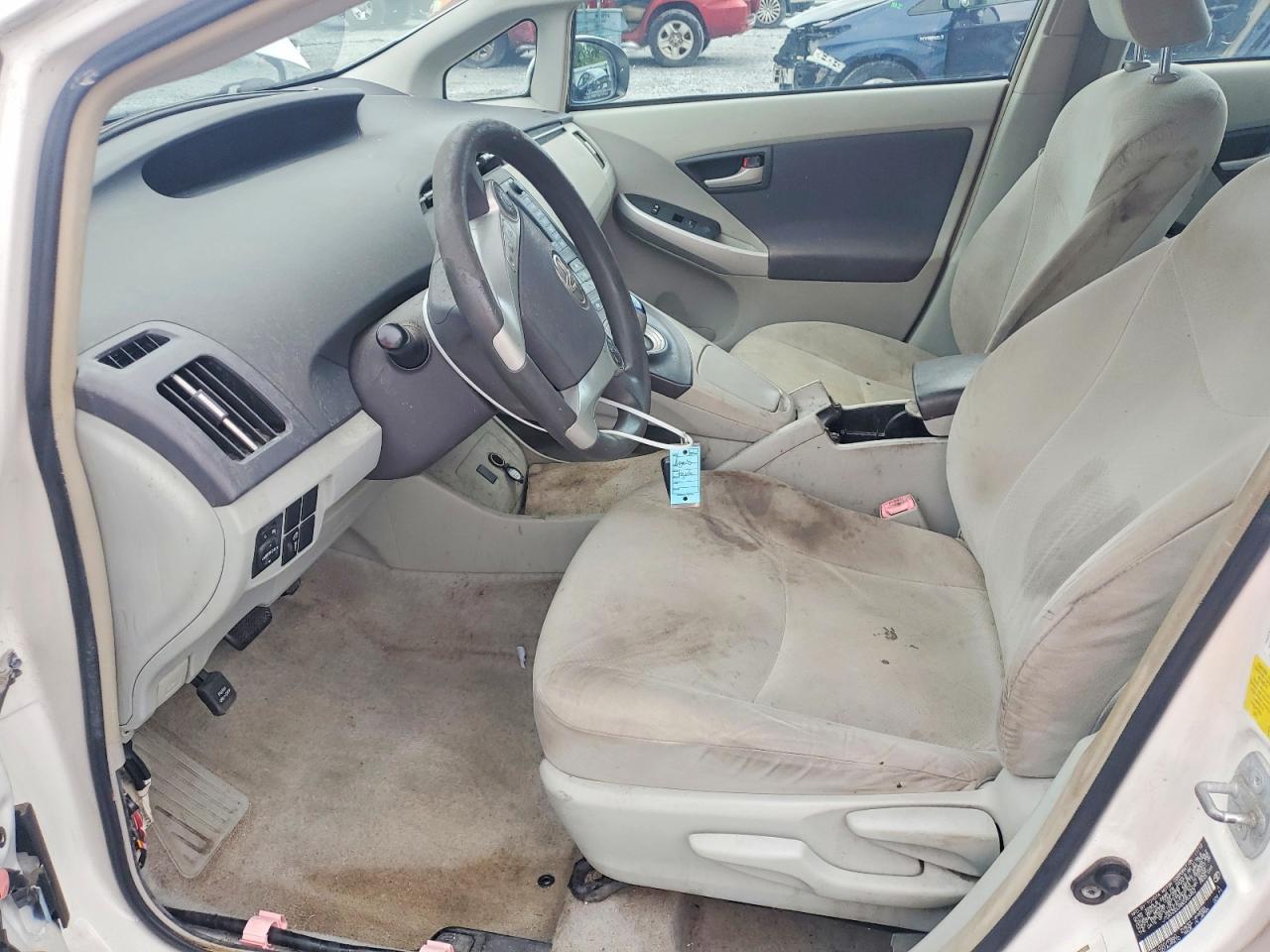 2011 Toyota Prius Three Белый vin: JTDKN3DUXB0253452
