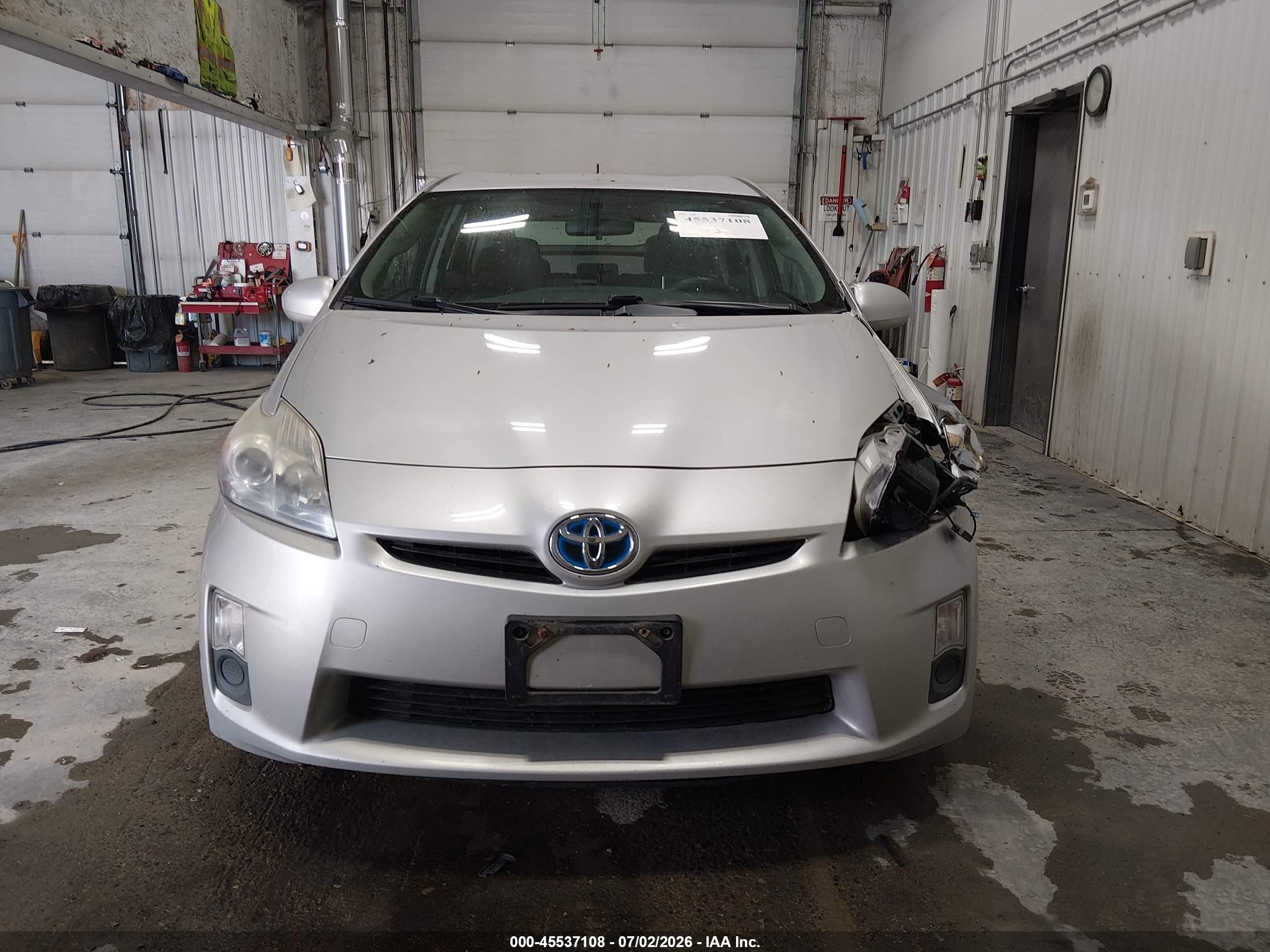 2011 Toyota Prius Three Silver vin: JTDKN3DUXB0256514
