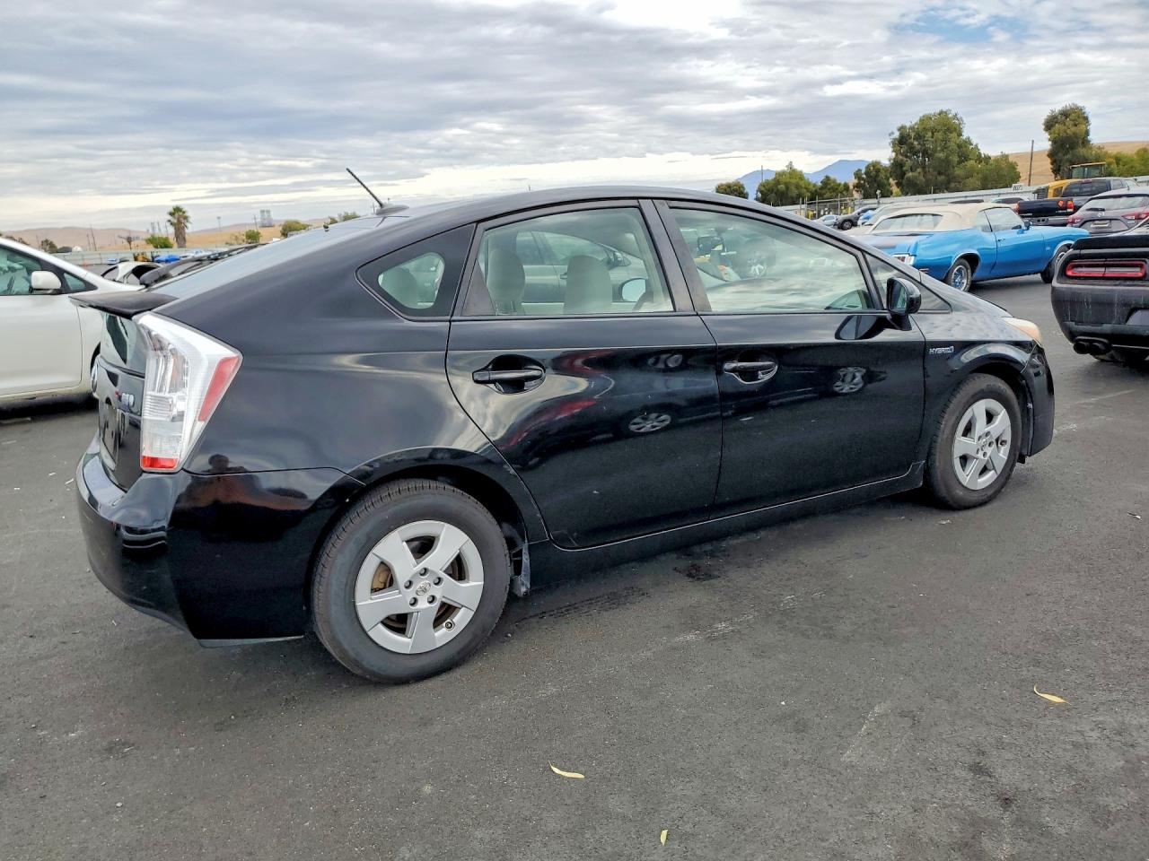 2011 Toyota Prius Three Black vin: JTDKN3DUXB0257694