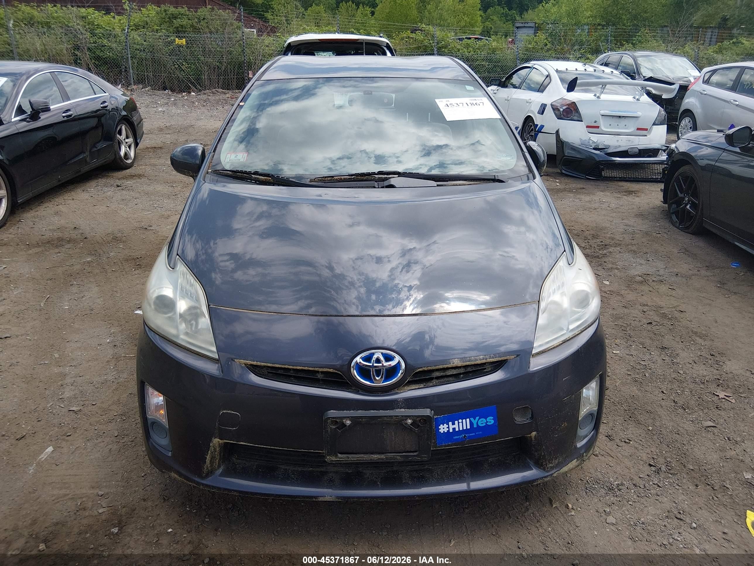 2011 Toyota Prius Two Gray vin: JTDKN3DUXB0266752