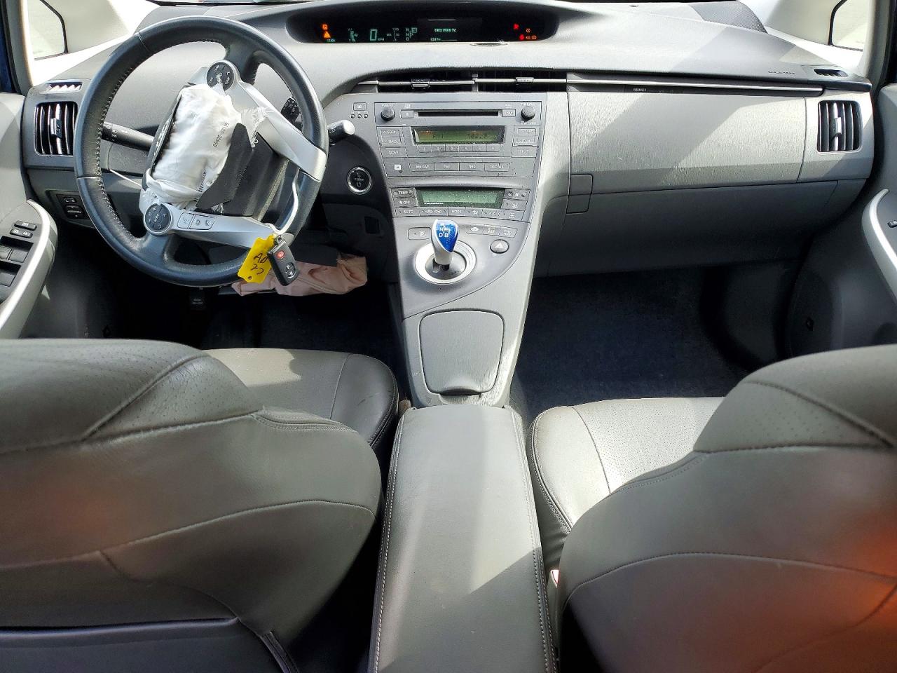 2011 Toyota Prius Four Синий vin: JTDKN3DUXB0267366