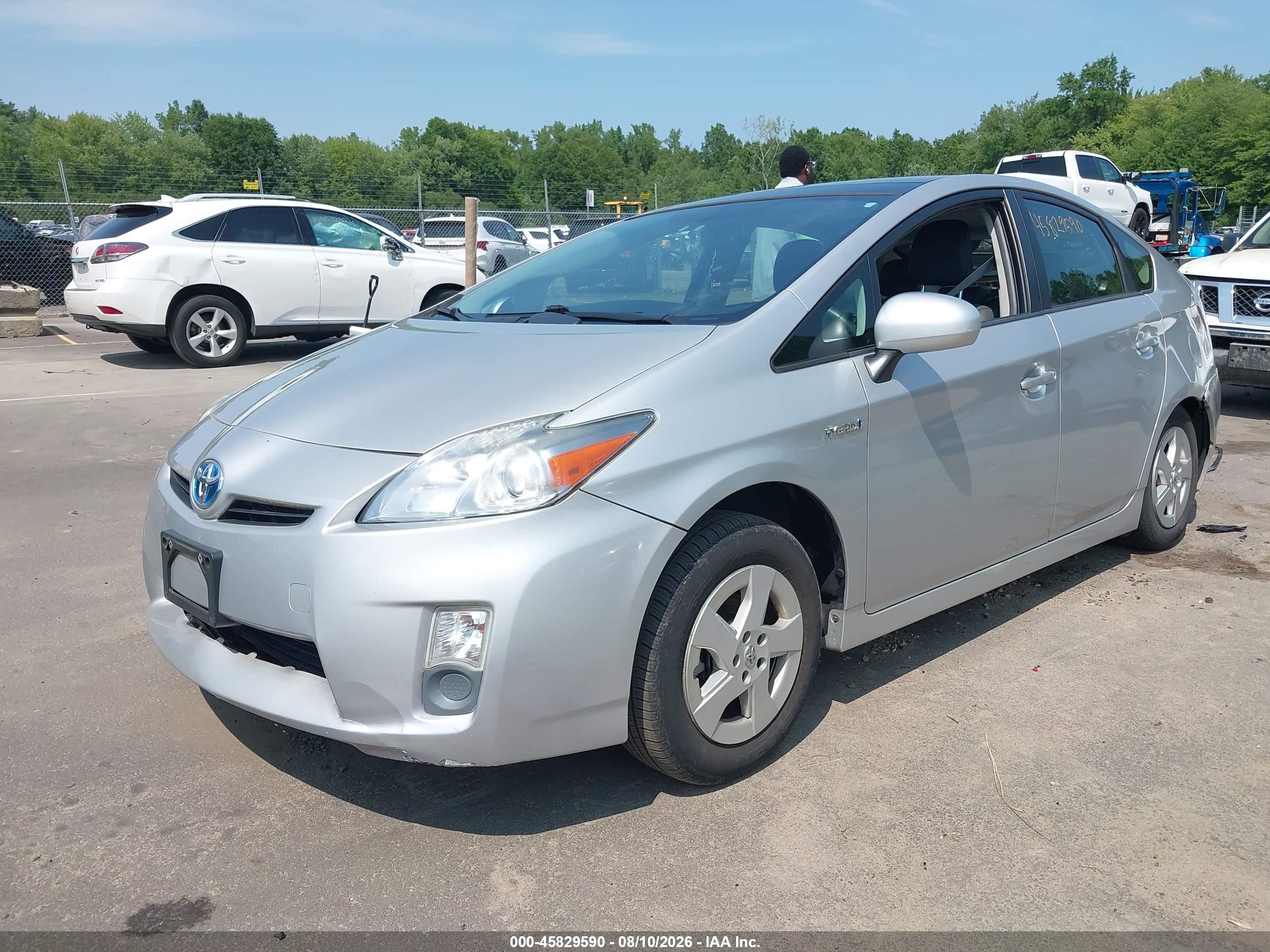 2011 Toyota Prius Four Серебряный vin: JTDKN3DUXB0274074