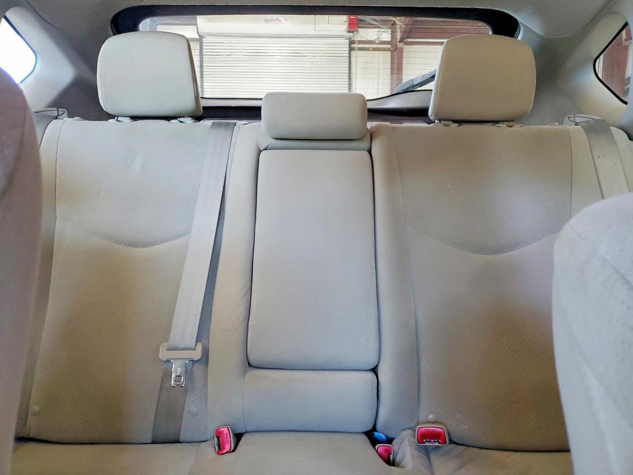 2011 Toyota Prius Two White vin: JTDKN3DUXB0306148