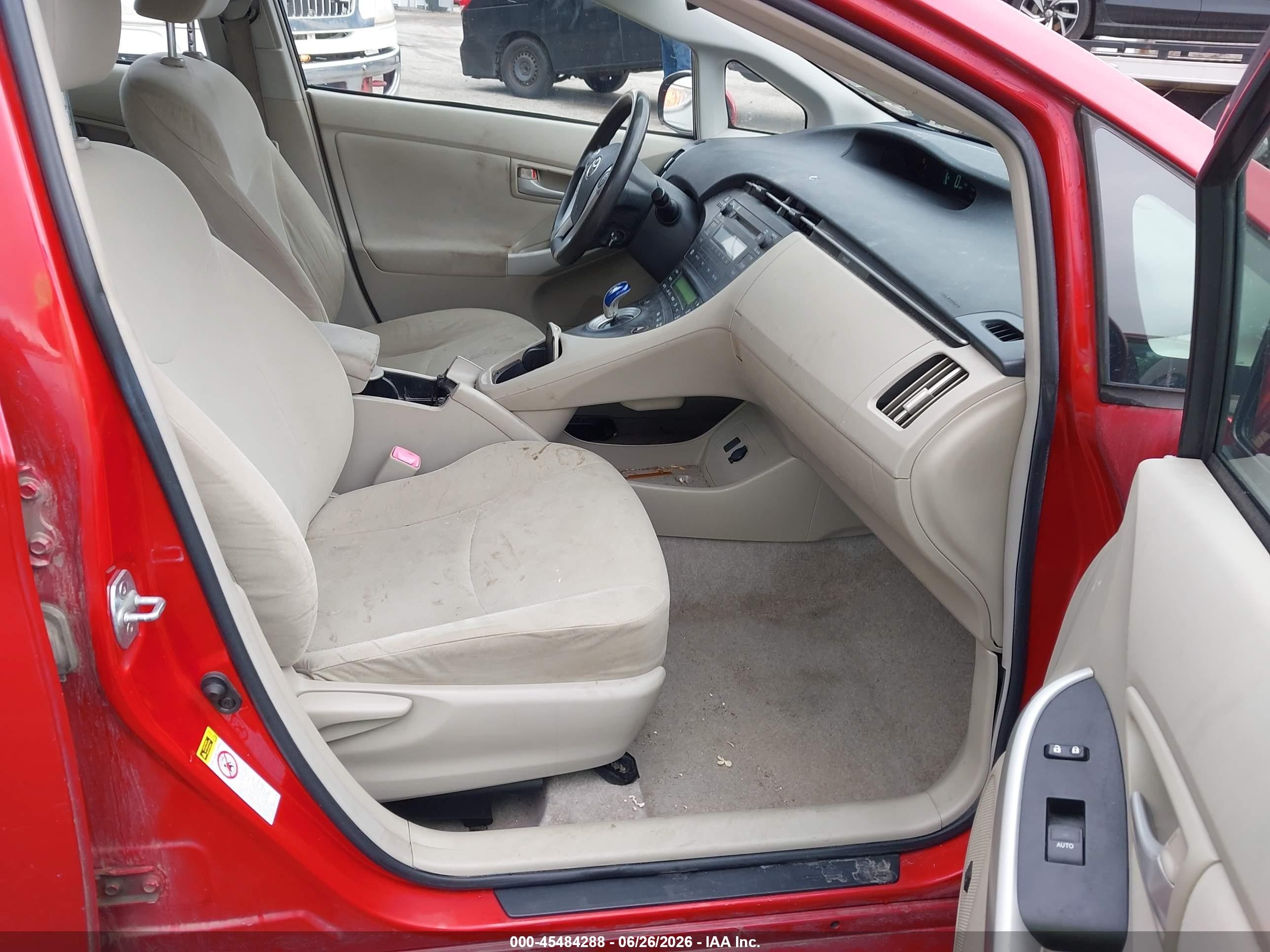 2011 Toyota Prius Three Красный vin: JTDKN3DUXB0306554