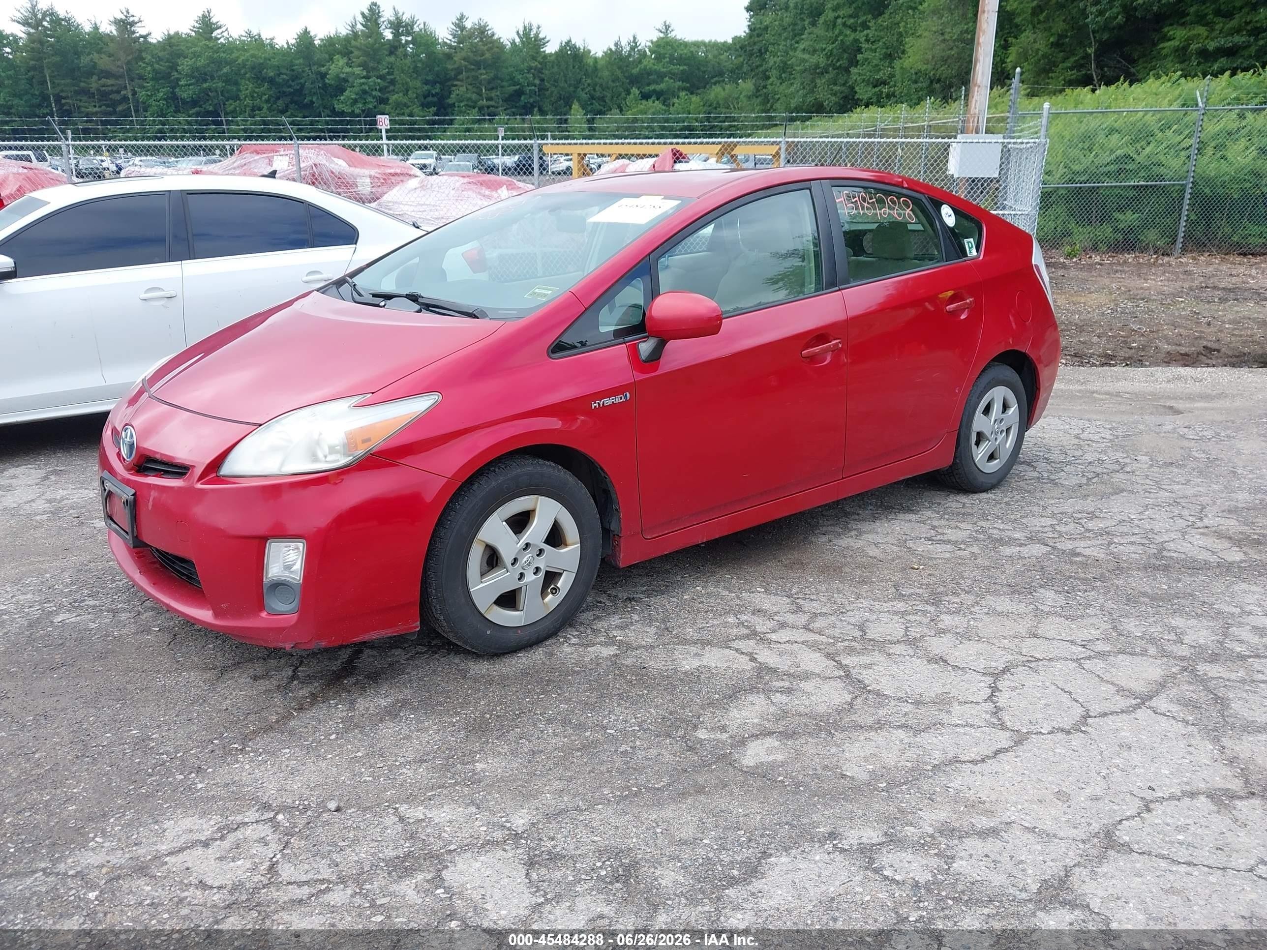 2011 Toyota Prius Three Красный vin: JTDKN3DUXB0306554