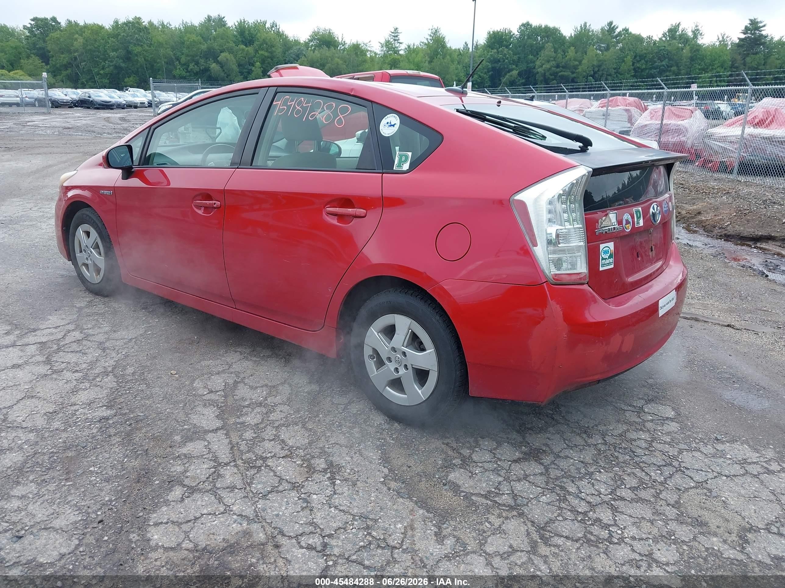 2011 Toyota Prius Three Красный vin: JTDKN3DUXB0306554