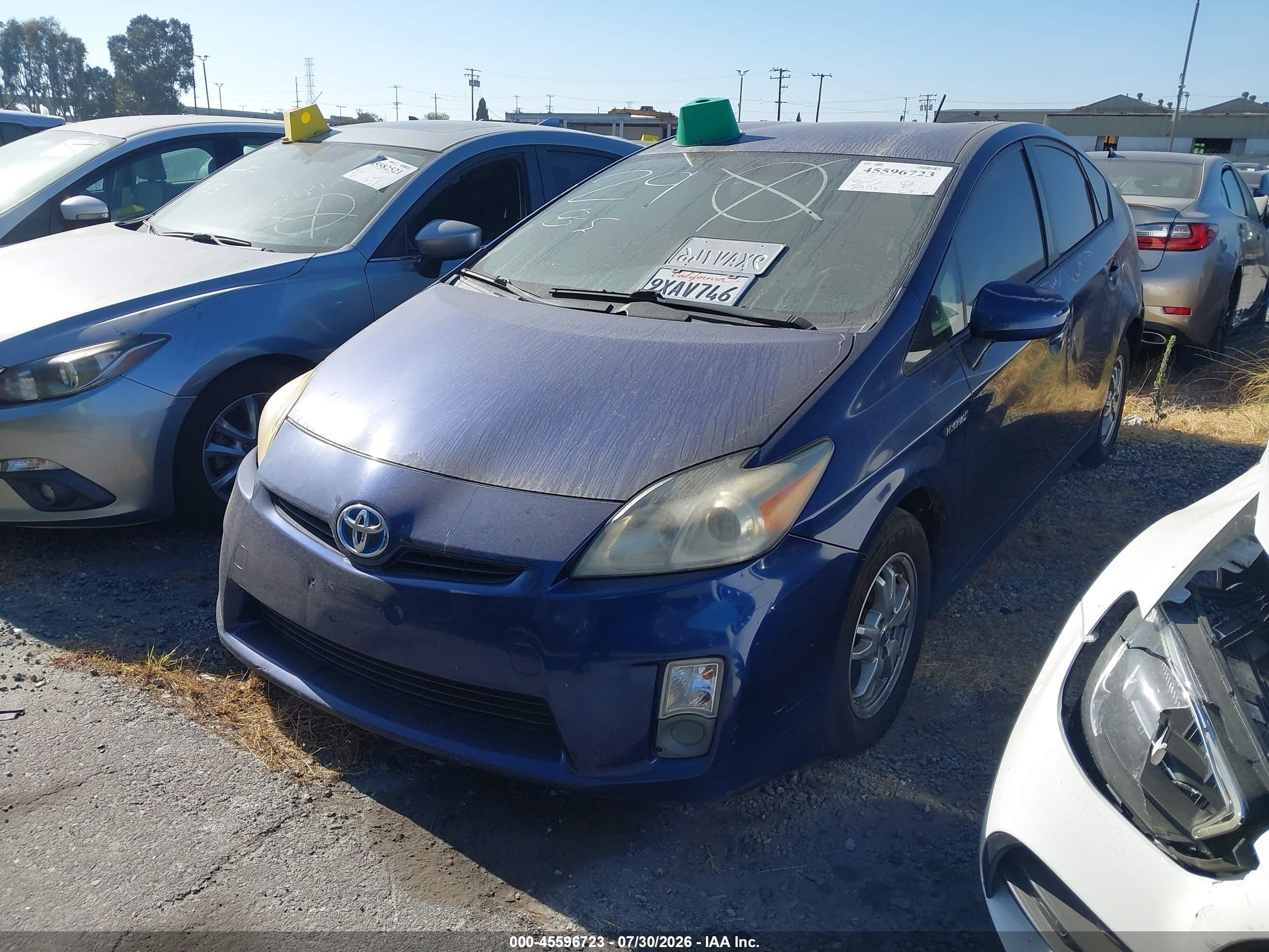 2011 Toyota Prius Two Blue vin: JTDKN3DUXB1363637