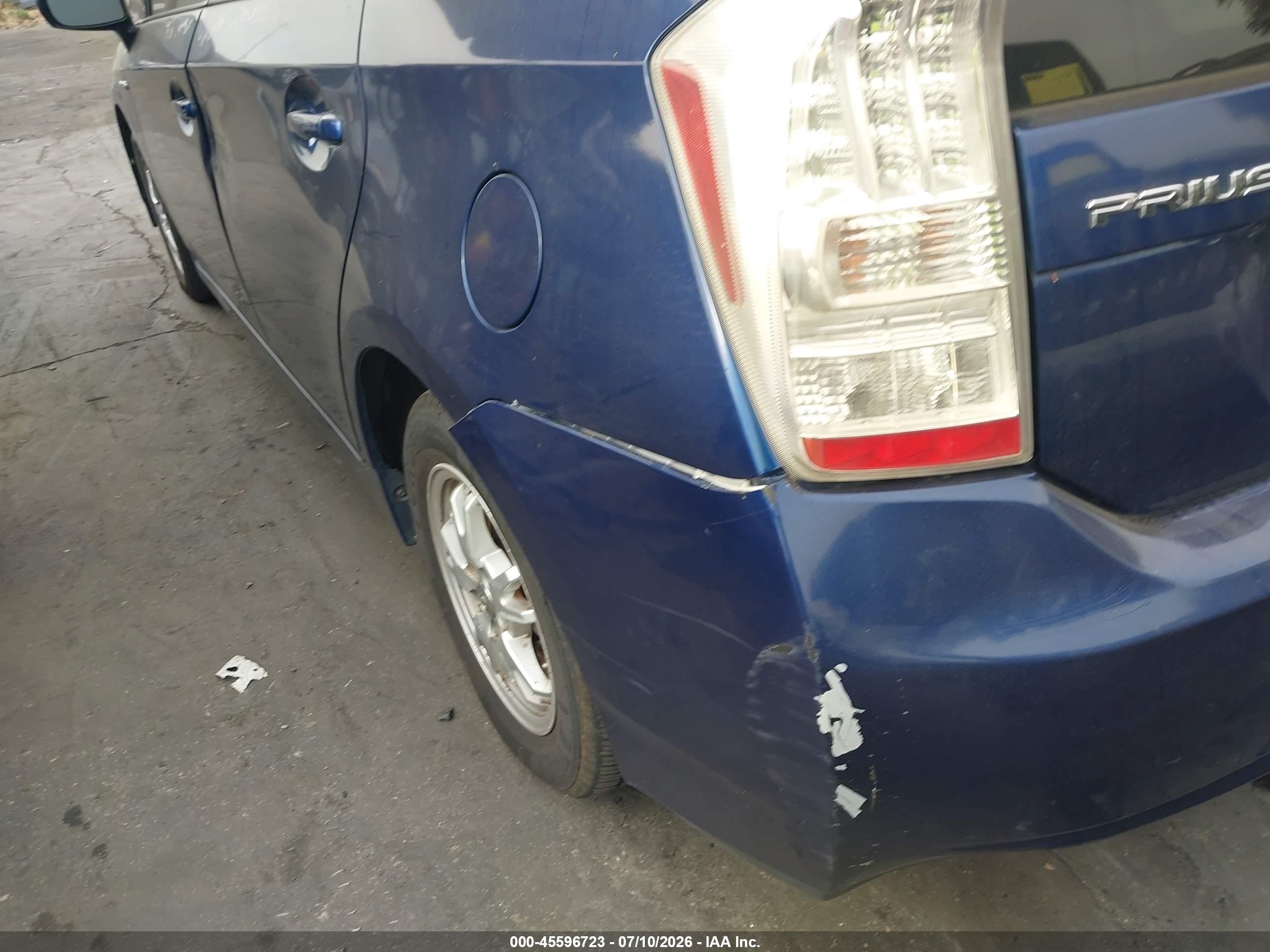 2011 Toyota Prius Two Blue vin: JTDKN3DUXB1363637