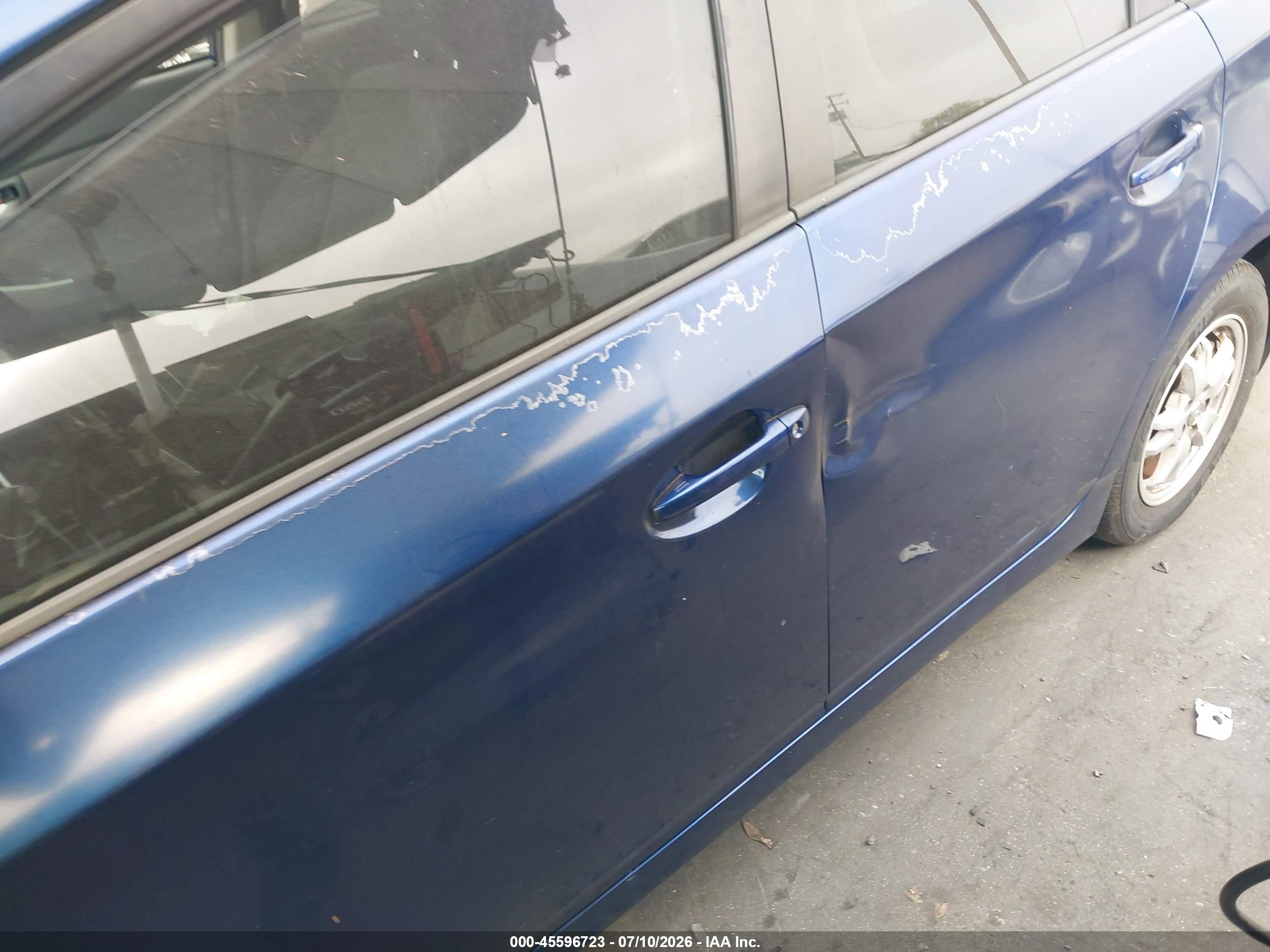 2011 Toyota Prius Two Blue vin: JTDKN3DUXB1363637