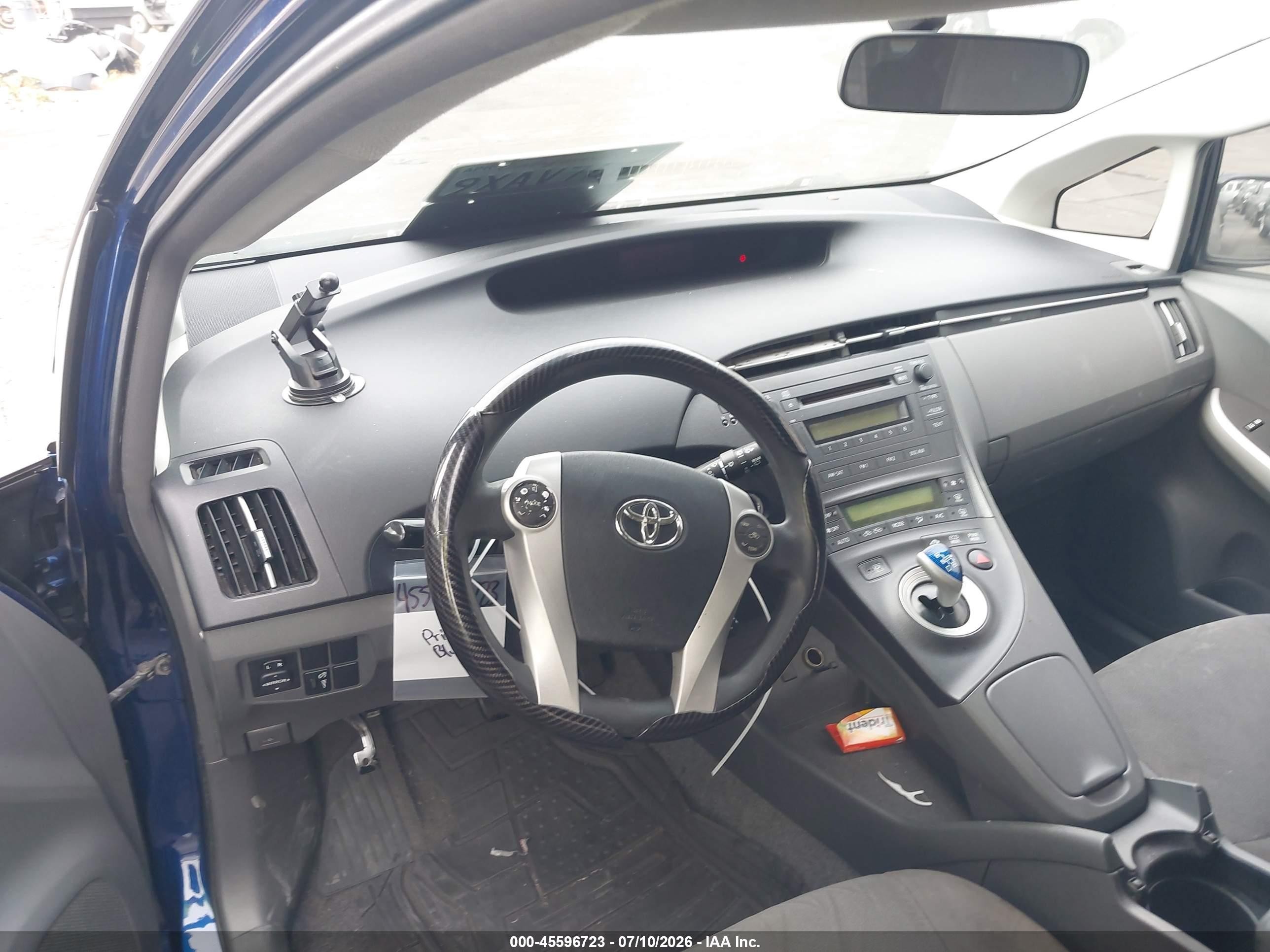 2011 Toyota Prius Two Blue vin: JTDKN3DUXB1363637