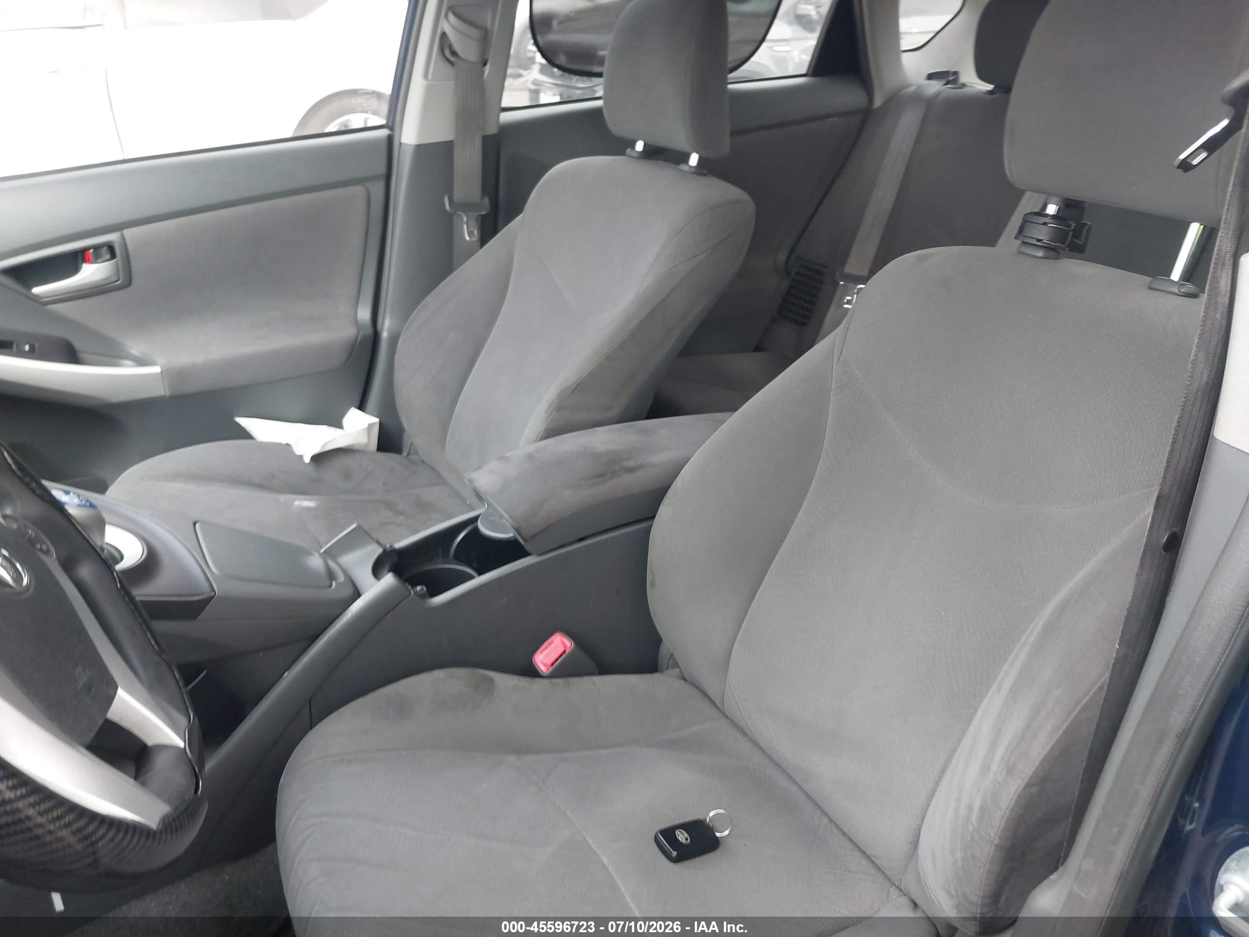 2011 Toyota Prius Two Blue vin: JTDKN3DUXB1363637