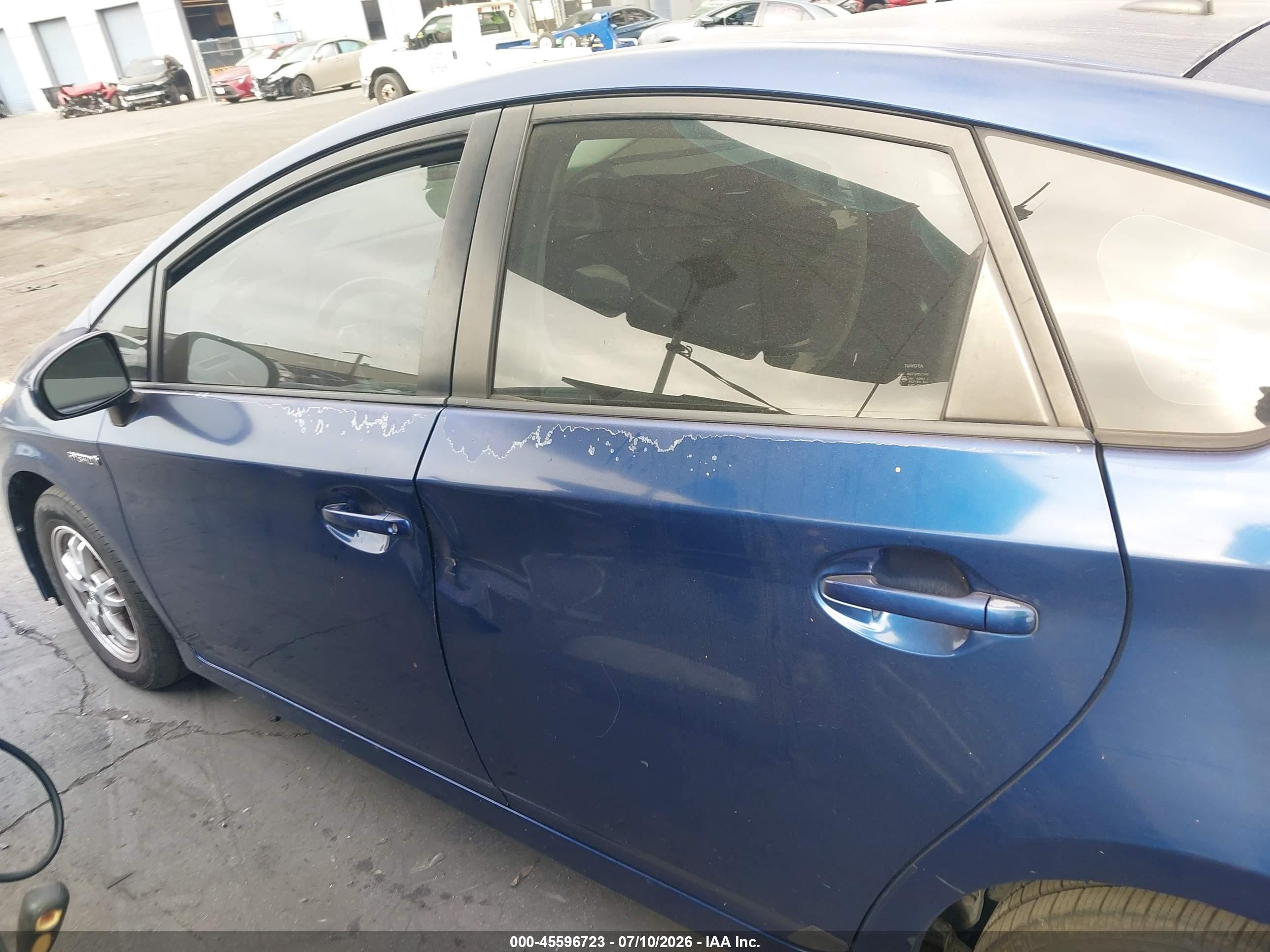 2011 Toyota Prius Two Blue vin: JTDKN3DUXB1363637
