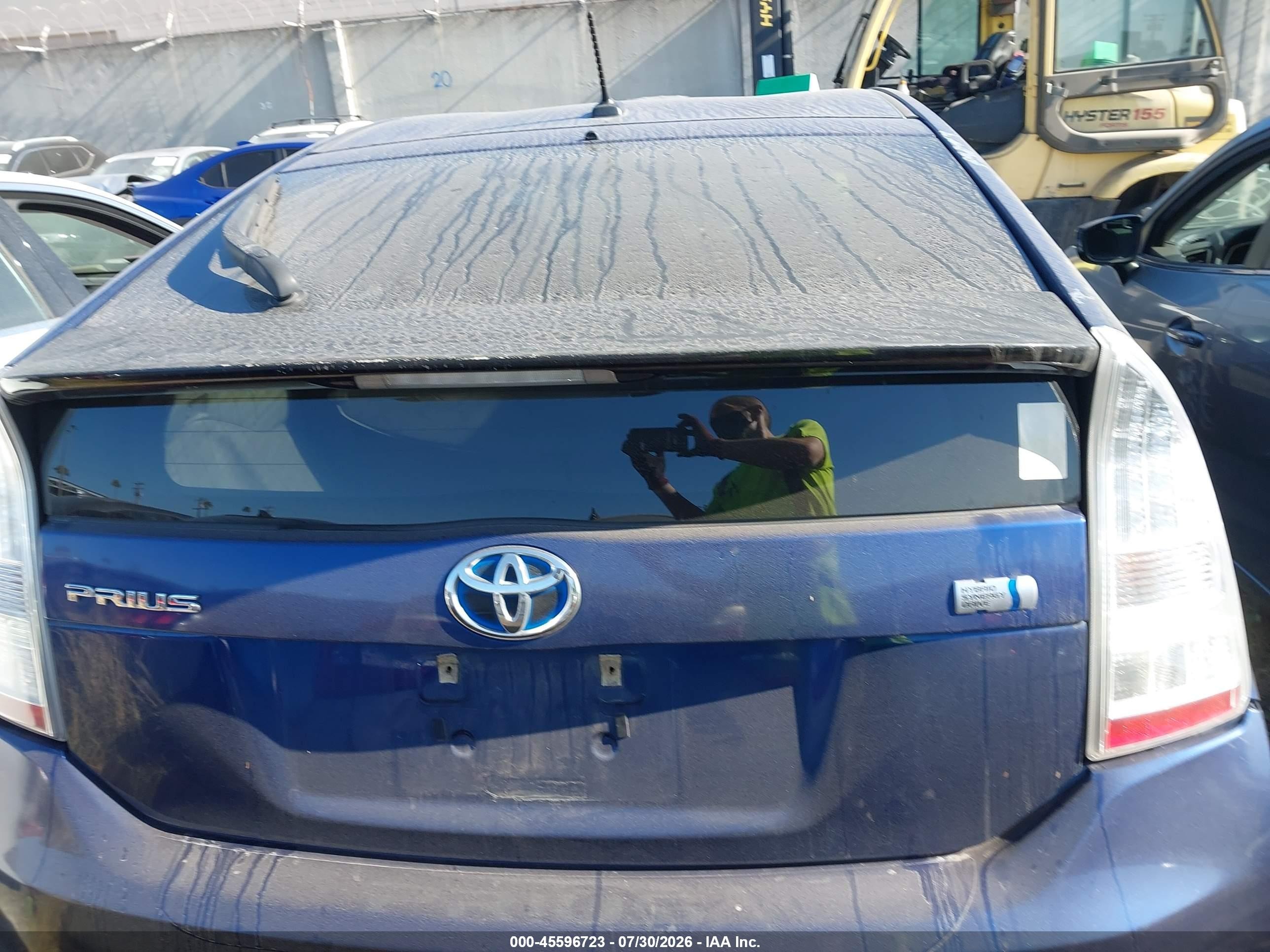 2011 Toyota Prius Two Blue vin: JTDKN3DUXB1363637