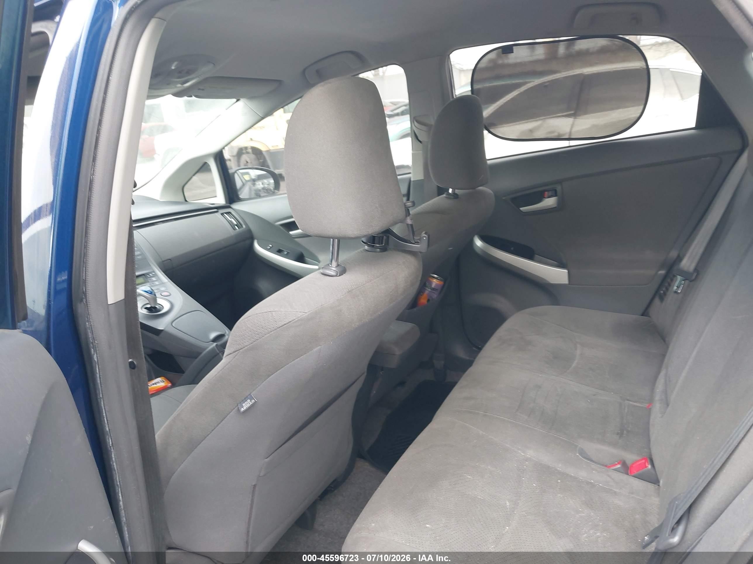 2011 Toyota Prius Two Blue vin: JTDKN3DUXB1363637