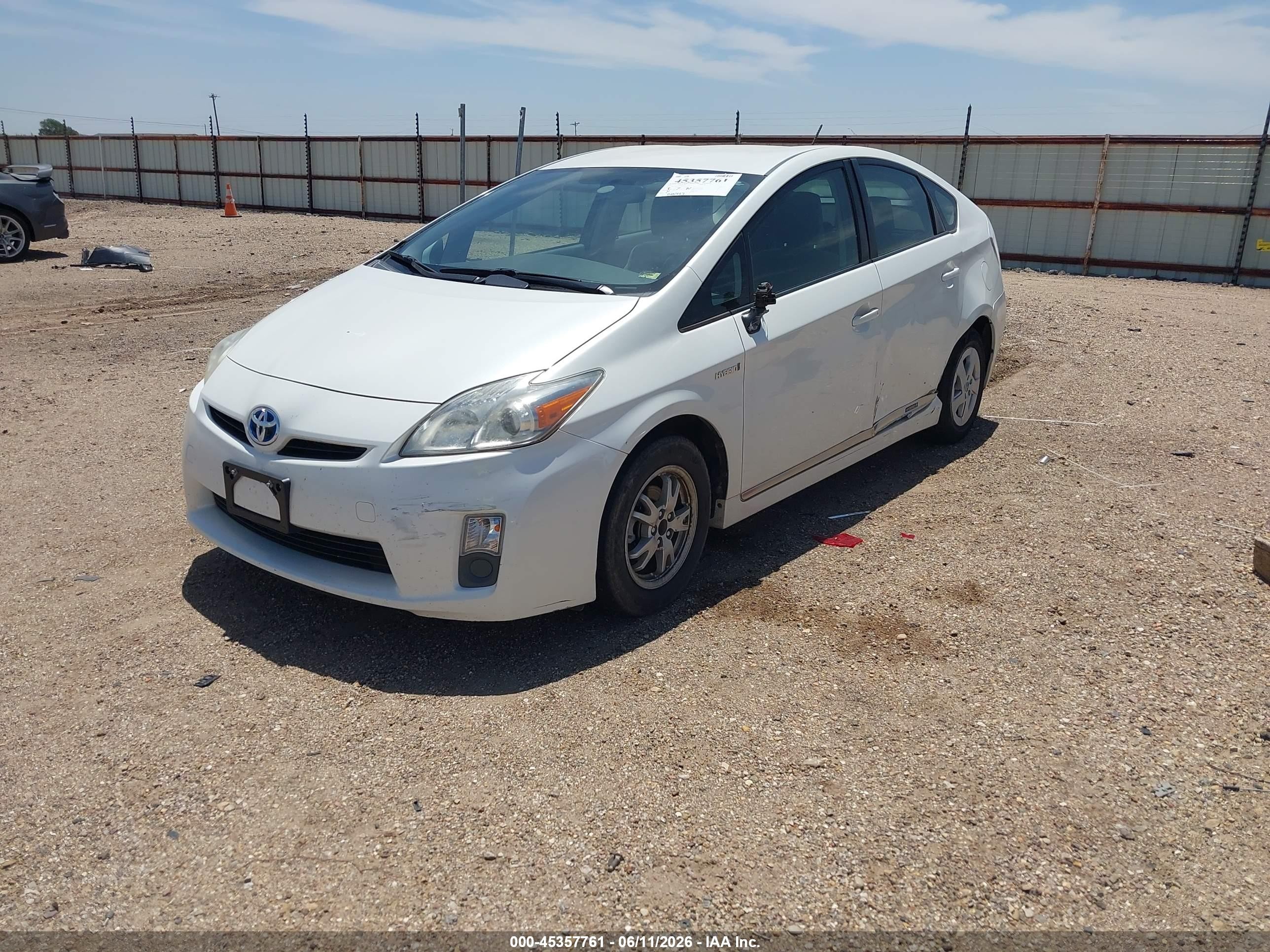 2011 Toyota Prius Two White vin: JTDKN3DUXB1364786