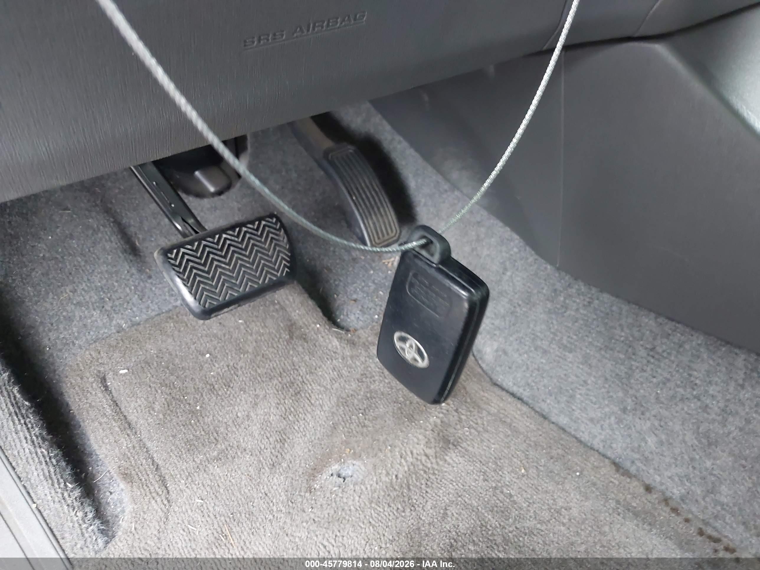 2011 Toyota Prius Two Серый vin: JTDKN3DUXB1369938