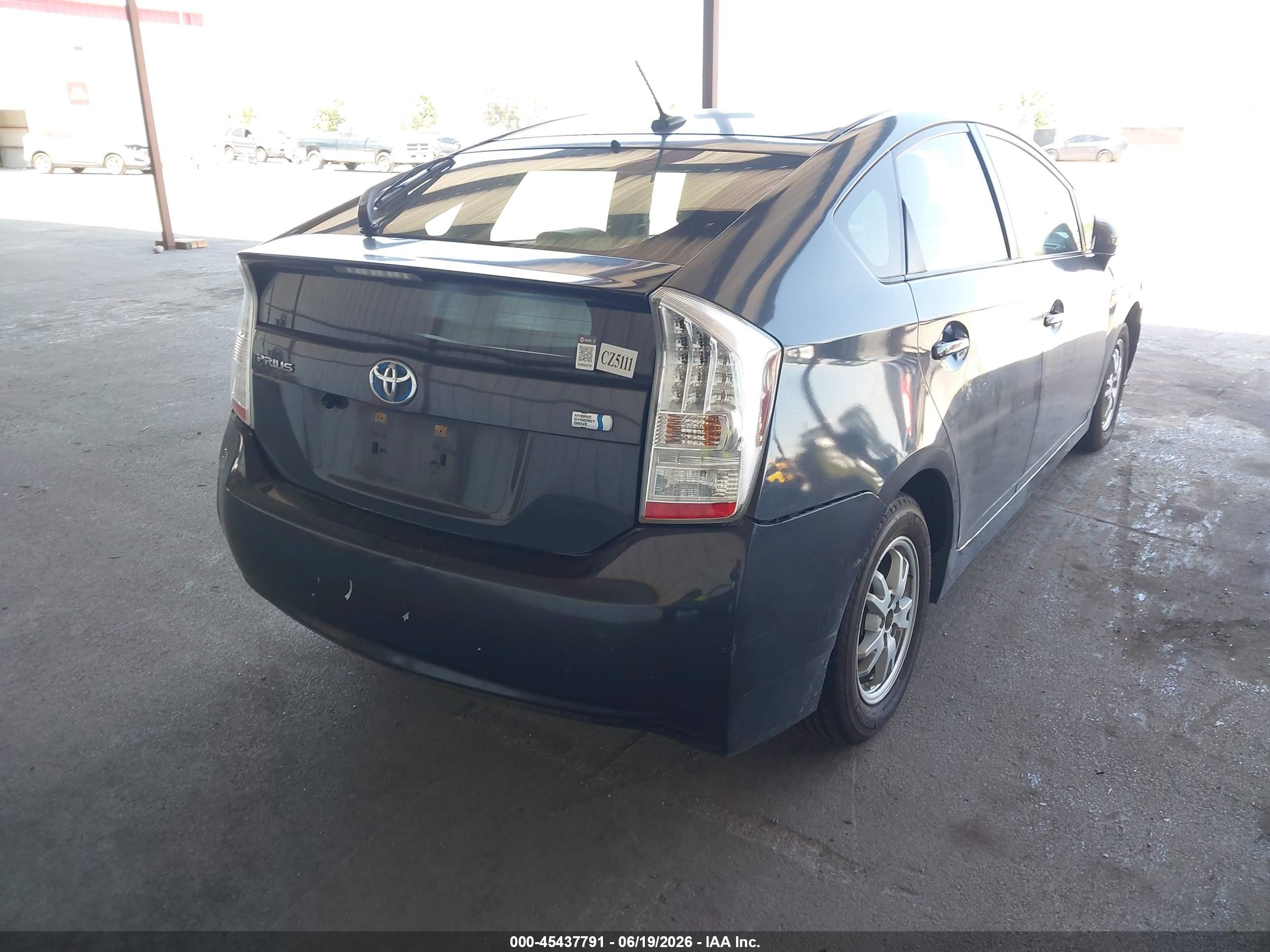 2011 Toyota Prius Two Gray vin: JTDKN3DUXB1374363