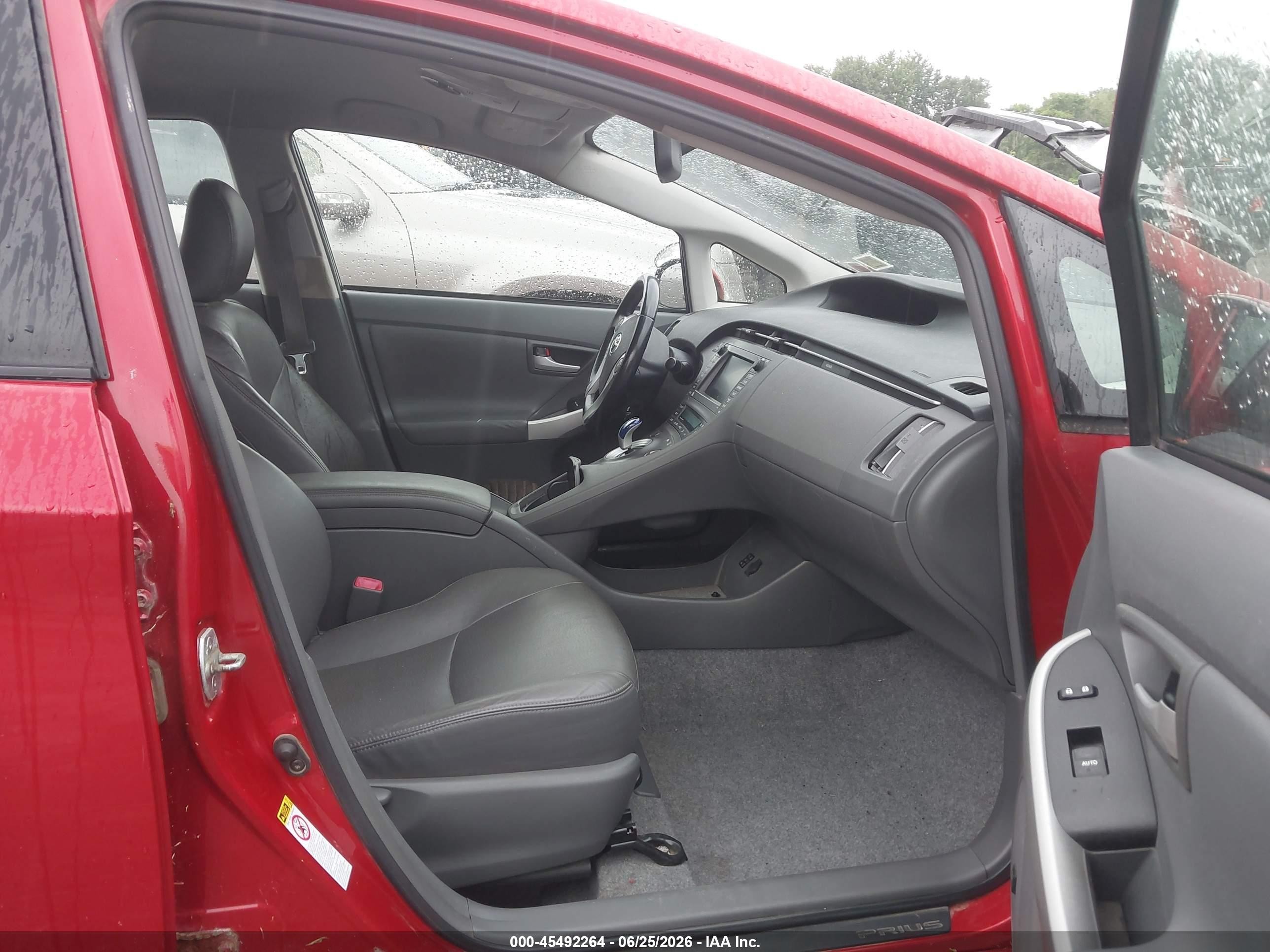 2011 Toyota Prius Four Red vin: JTDKN3DUXB1406793