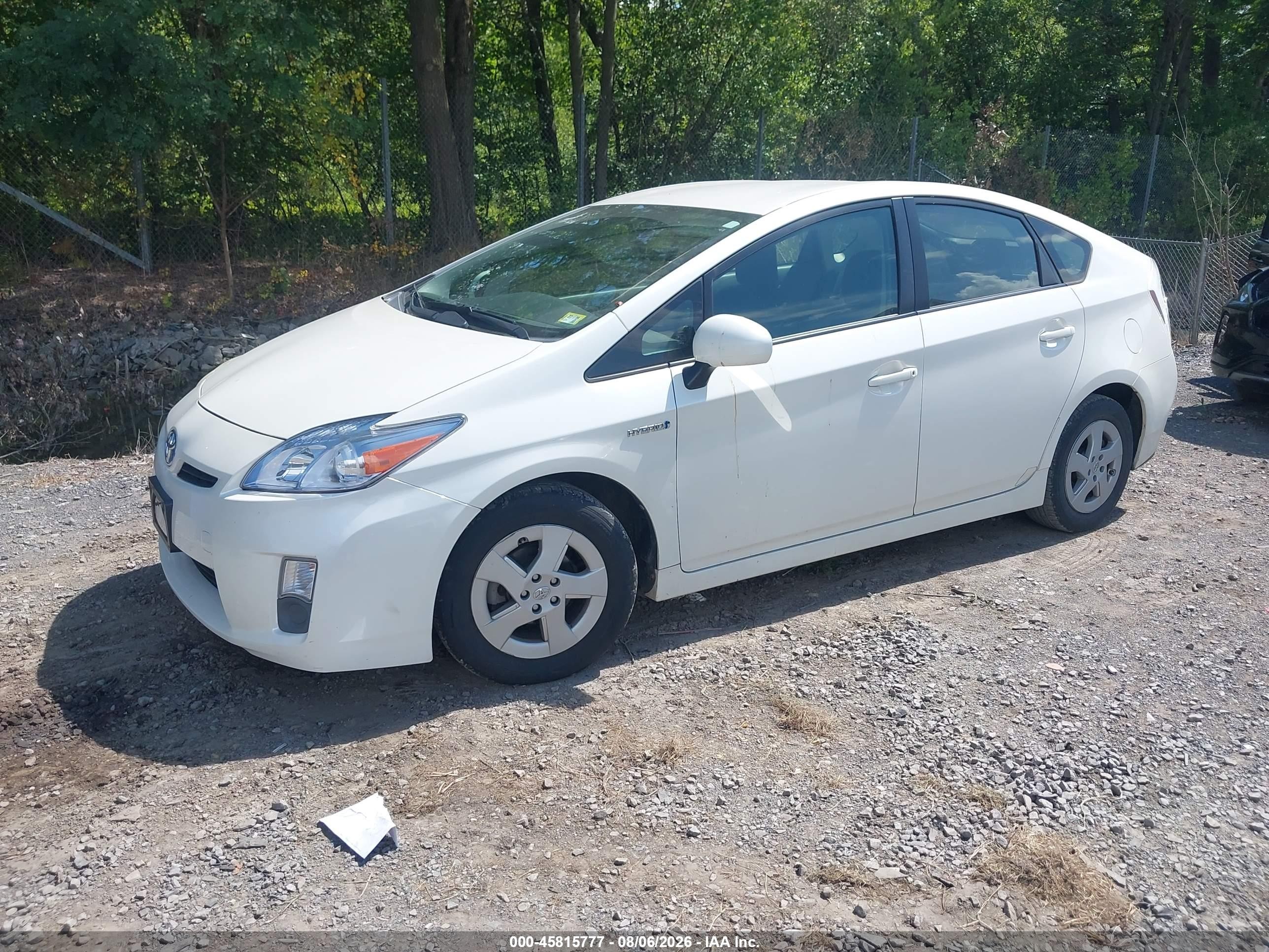 2011 Toyota Prius Two White vin: JTDKN3DUXB5329108