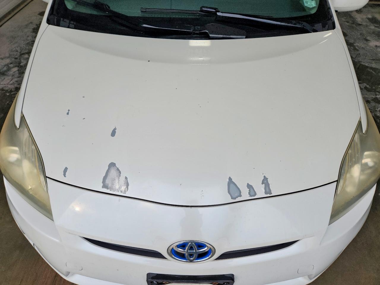 2011 Toyota Prius Three White vin: JTDKN3DUXB5372573