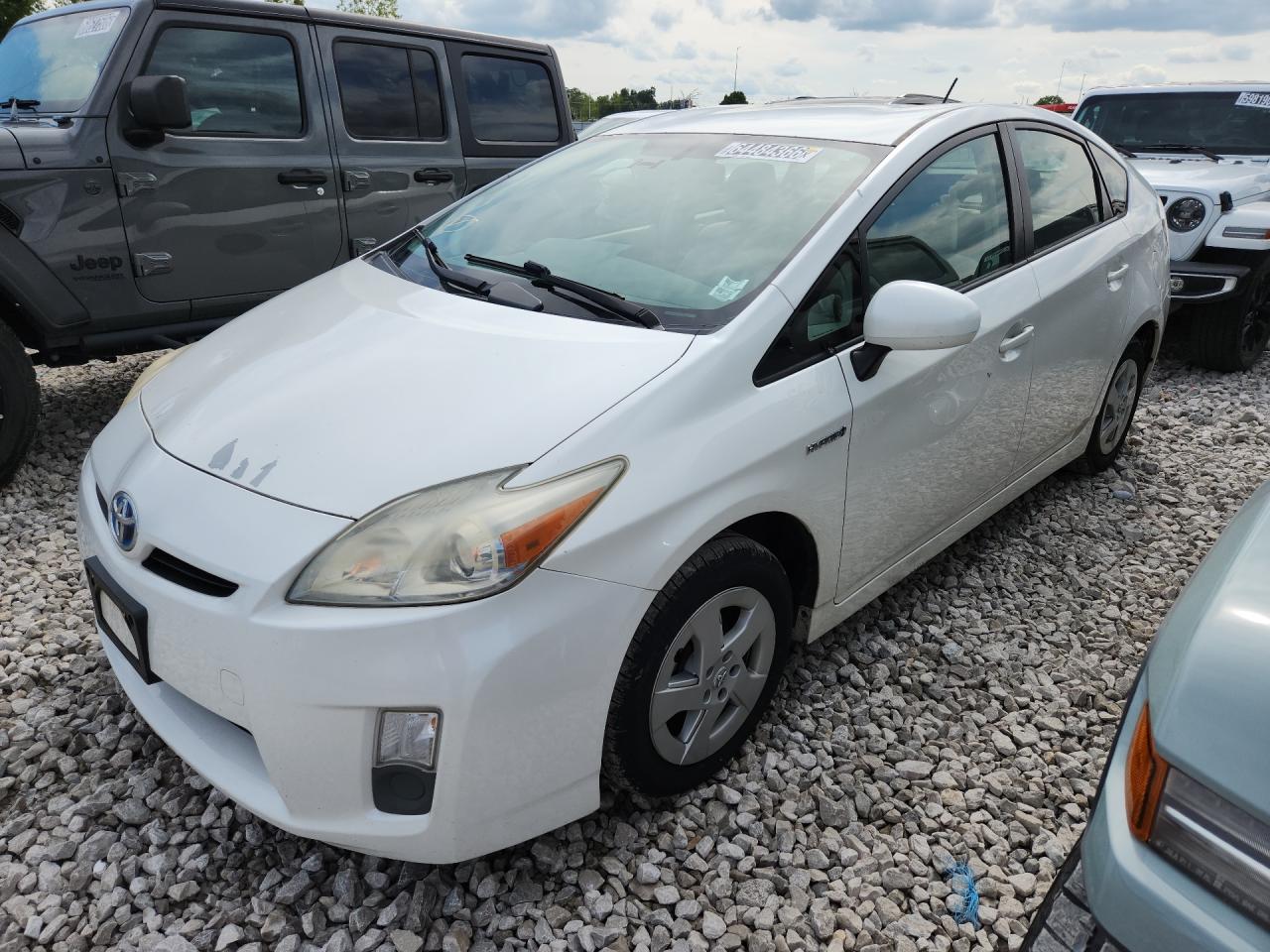 2011 Toyota Prius Three White vin: JTDKN3DUXB5372573 Damage: Left Front Door, Heavy Scratch, 1 To 2 Inches