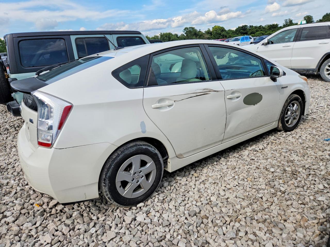 2011 Toyota Prius Three White vin: JTDKN3DUXB5372573