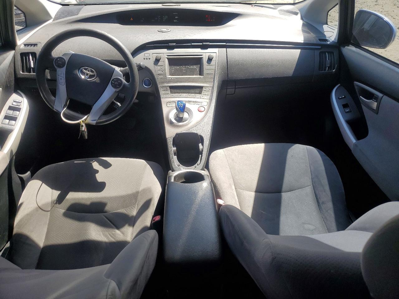 2012 Toyota Prius Three Silver vin: JTDKN3DUXC0336817