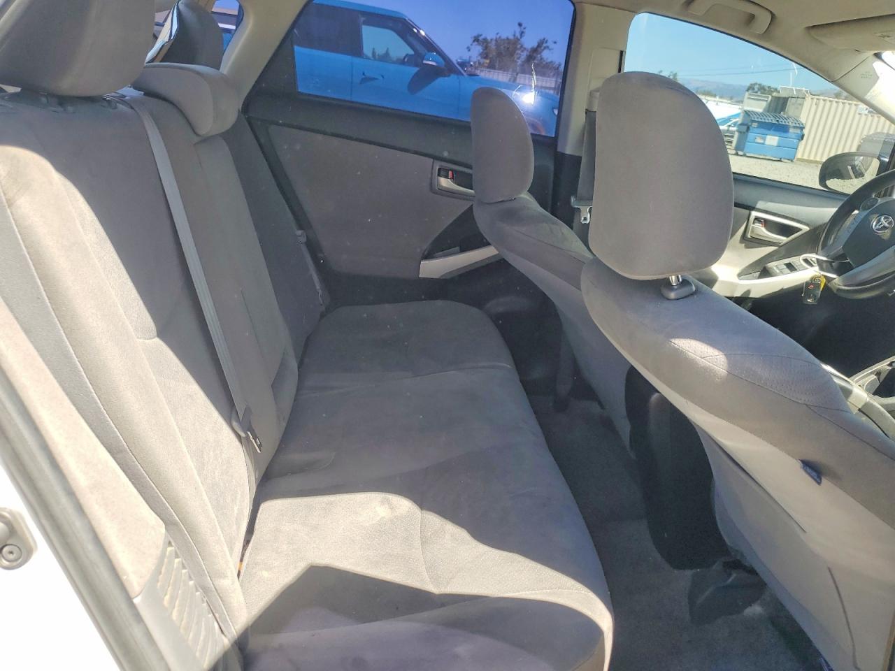 2012 Toyota Prius Three Silver vin: JTDKN3DUXC0336817