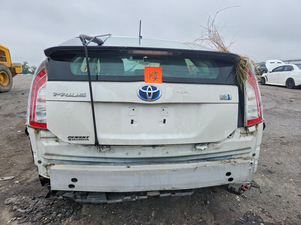 2012 Toyota Prius Two White vin: JTDKN3DUXC1496027