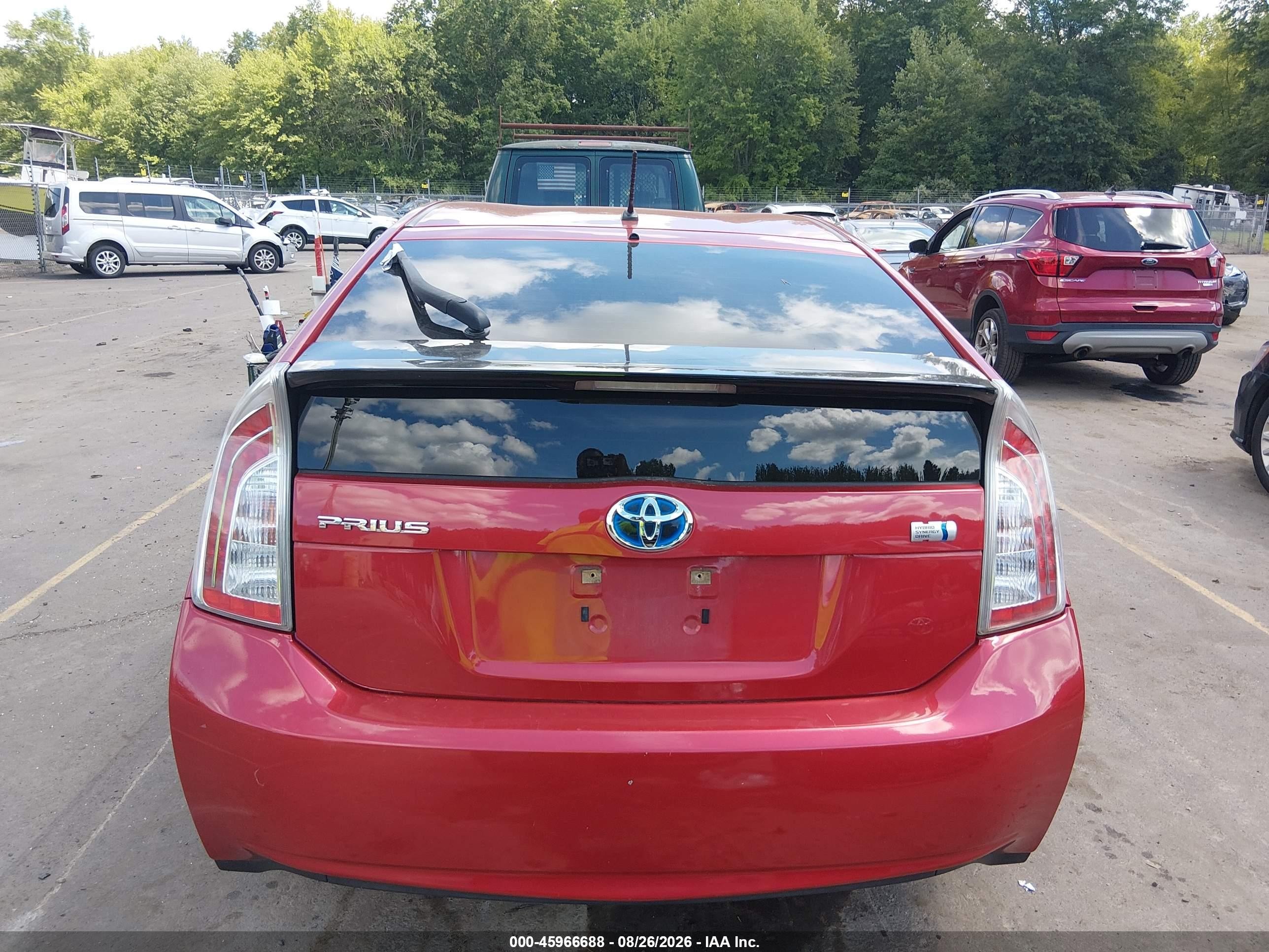 2012 Toyota Prius Two Красный vin: JTDKN3DUXC1499624